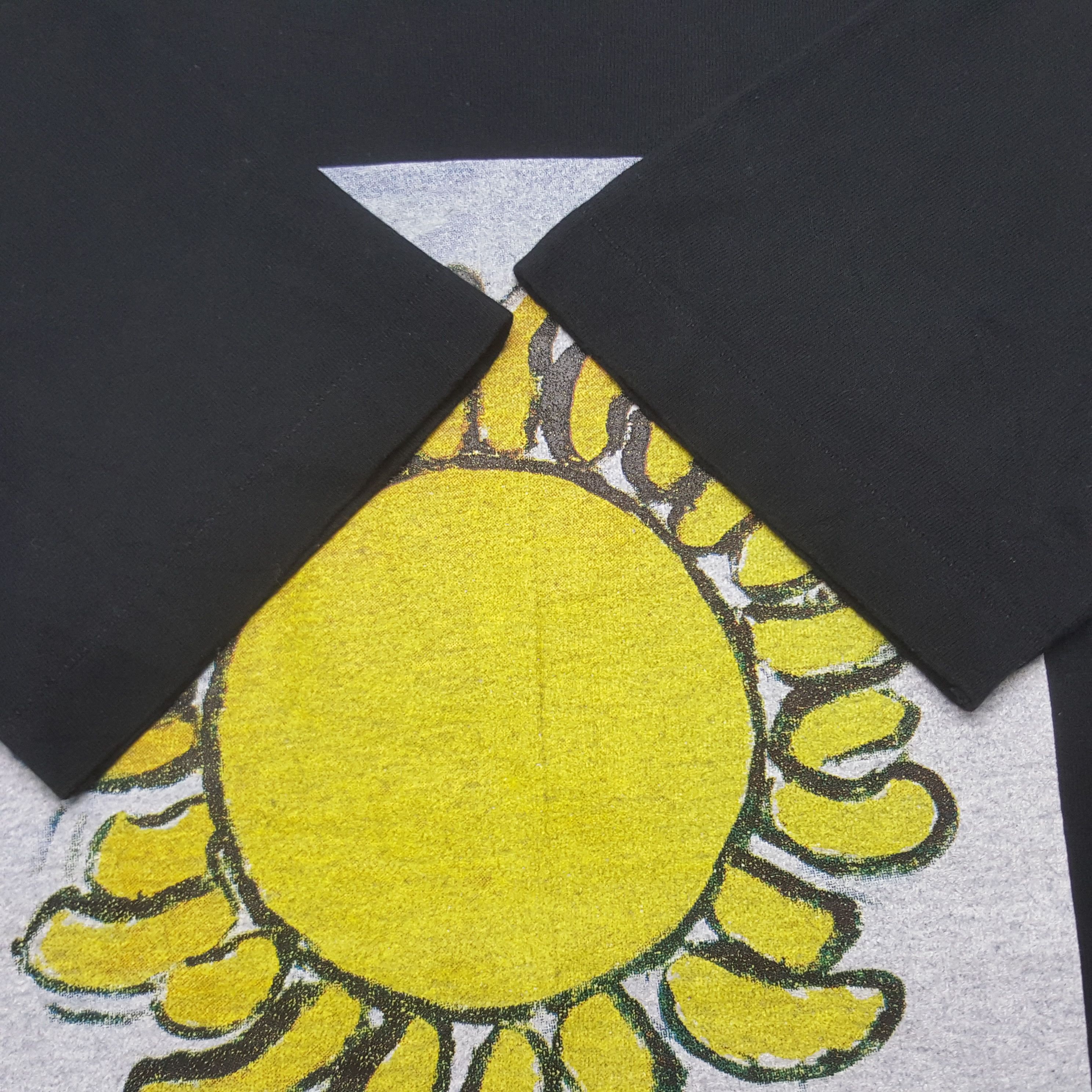 Band Tees Vintage Sun Flower Concept tour 1996 Tshirt Size US M / EU 48-50 / 2 - 5 Thumbnail