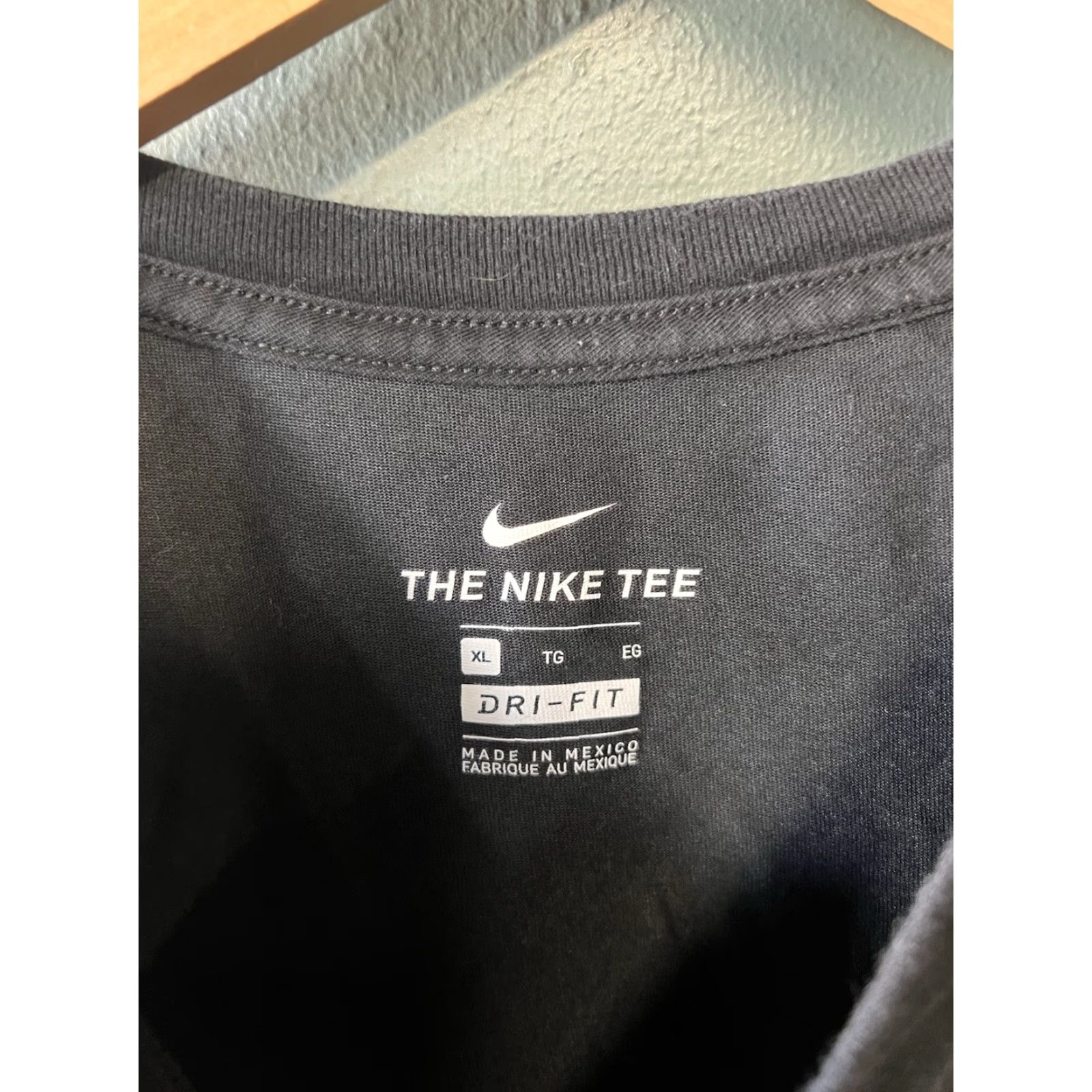 Nike Nike Dri-FIT Mens Black Short Sleeve T-Shirt Athletic Graphic Print XL Size US XL / EU 56 / 4 - 3 Thumbnail