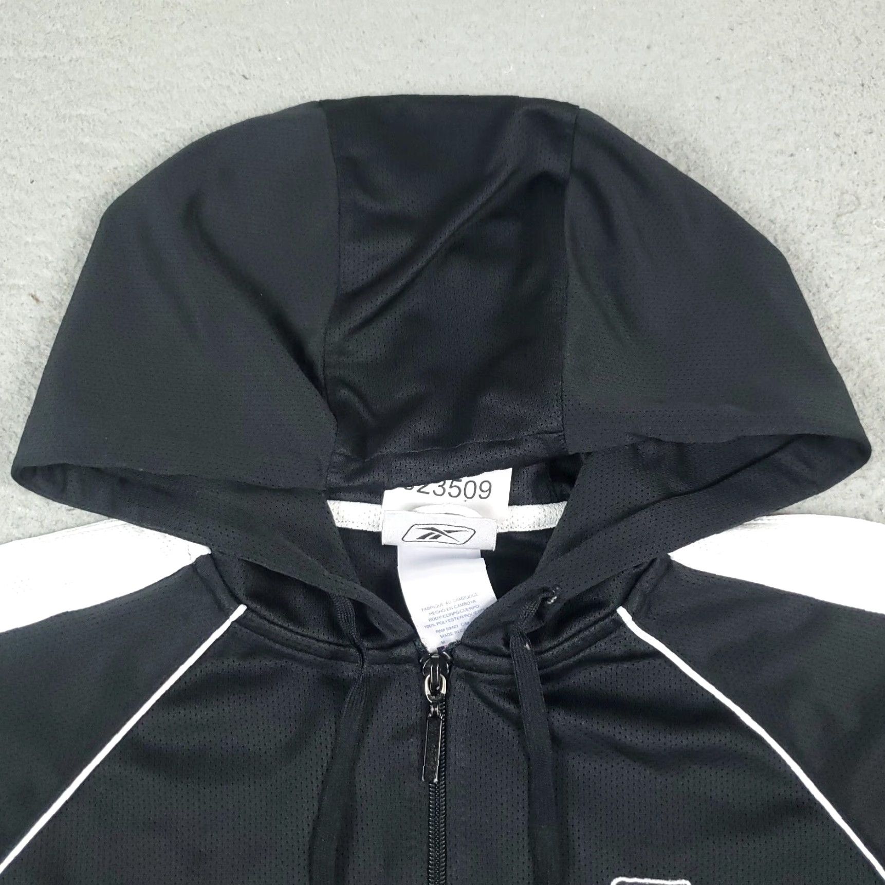 Reebok Vintage Reebok Sweater Womens Medium Black Full Zip Up Hoodie Sweatshirt Womens Size M / US 6-8 / IT 42-44 - 3 Thumbnail