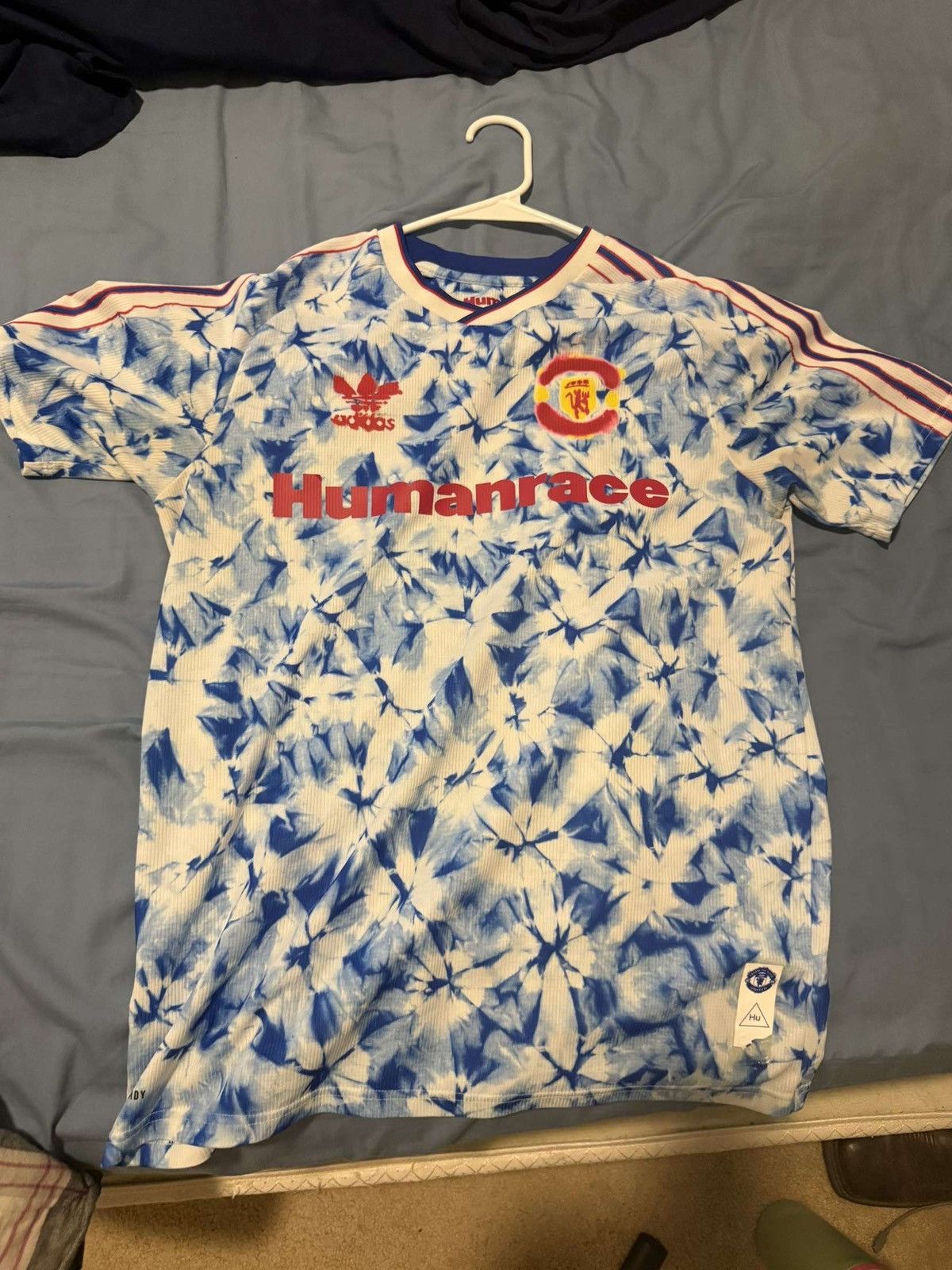 Manchester United x Human race