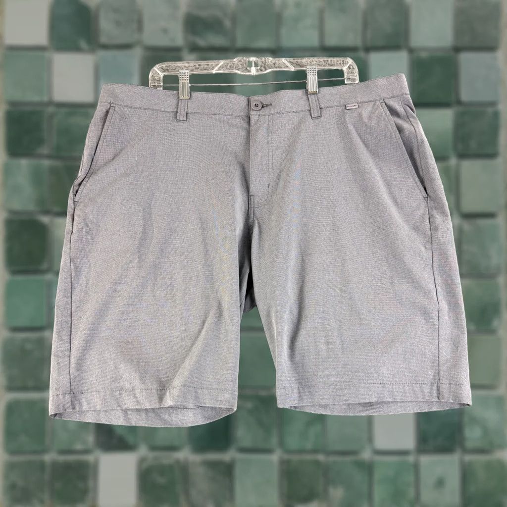 TravisMathew TravisMathew Beck Shorts Mens Size 40 Gray Performance Golf Stretch Casual Size US 40 / EU 56 - 1 Thumbnail