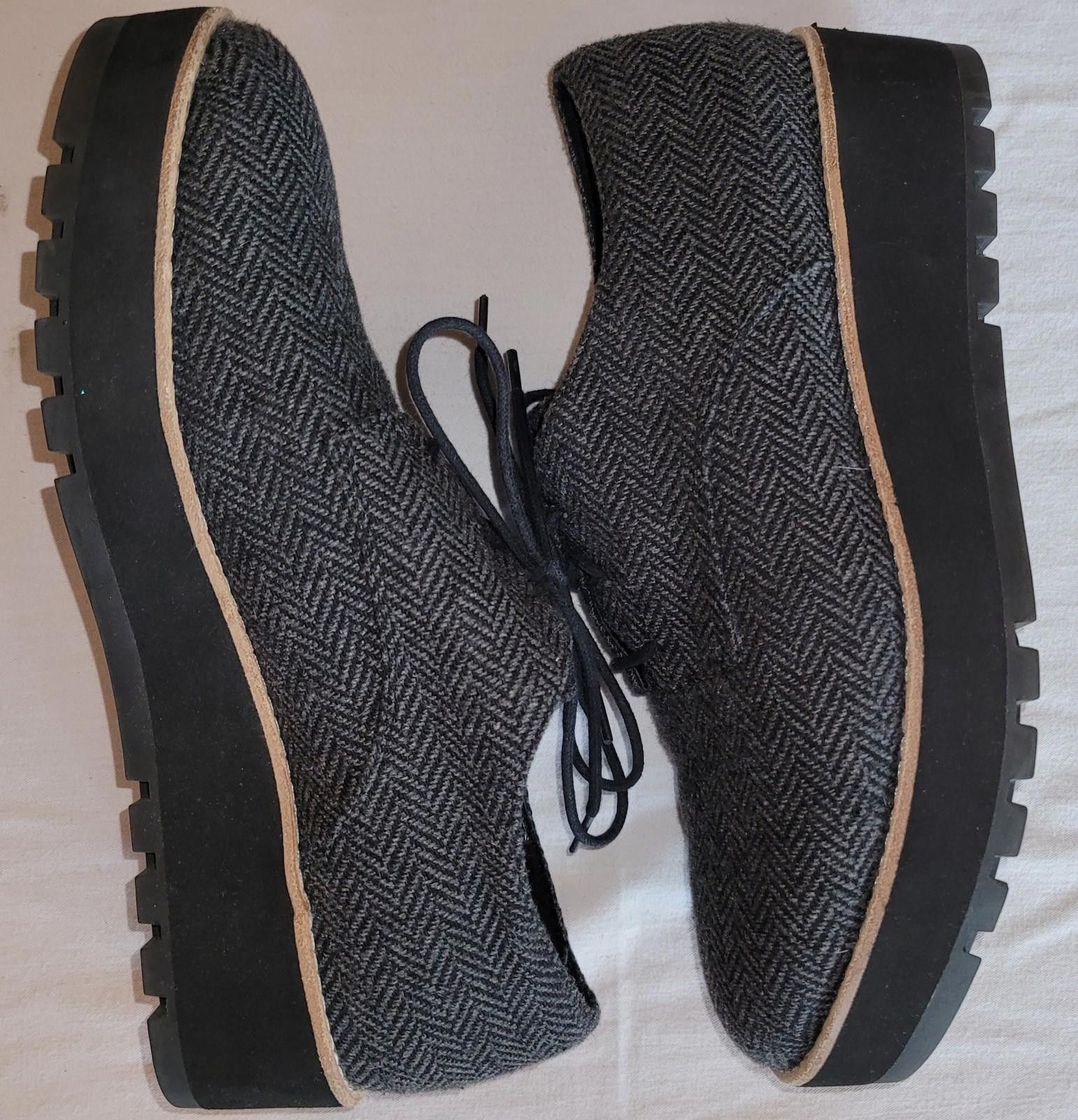Eileen Fisher Eileen Fisher men's 8 gray & blk. wool herringbone shoes Size US 8 / EU 41 - 3 Thumbnail
