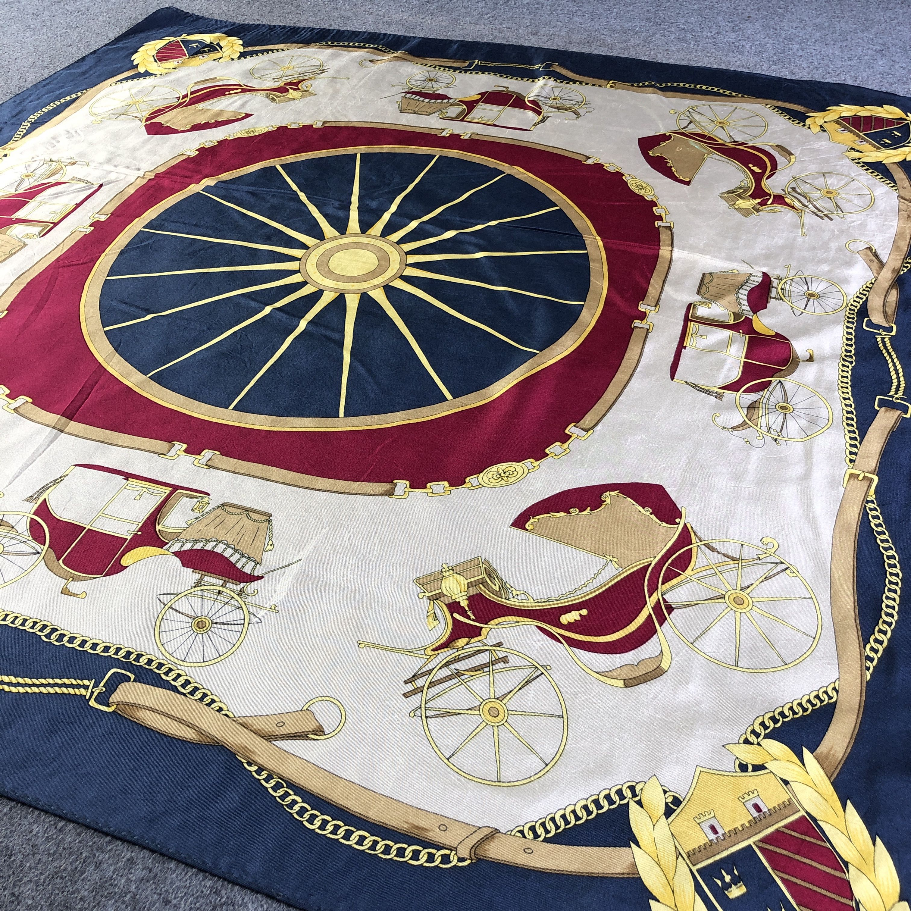 Japanese Brand Luxury Carriage Silk Scarf M1015 Size ONE SIZE - 3 Thumbnail