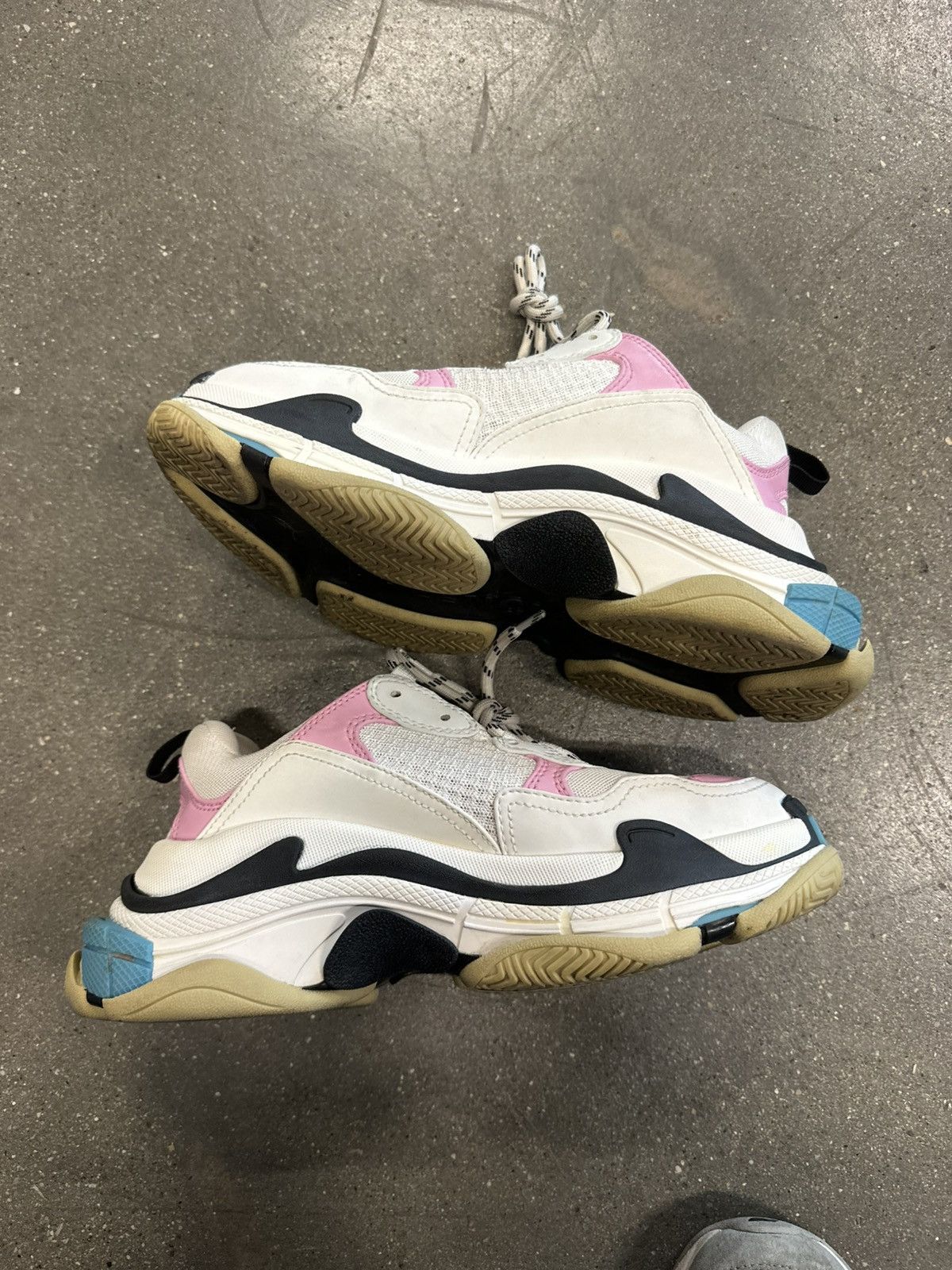 Balenciaga Balenciaga triple S Pink Teal womens Size US 8 / EU 41 - 4 Thumbnail