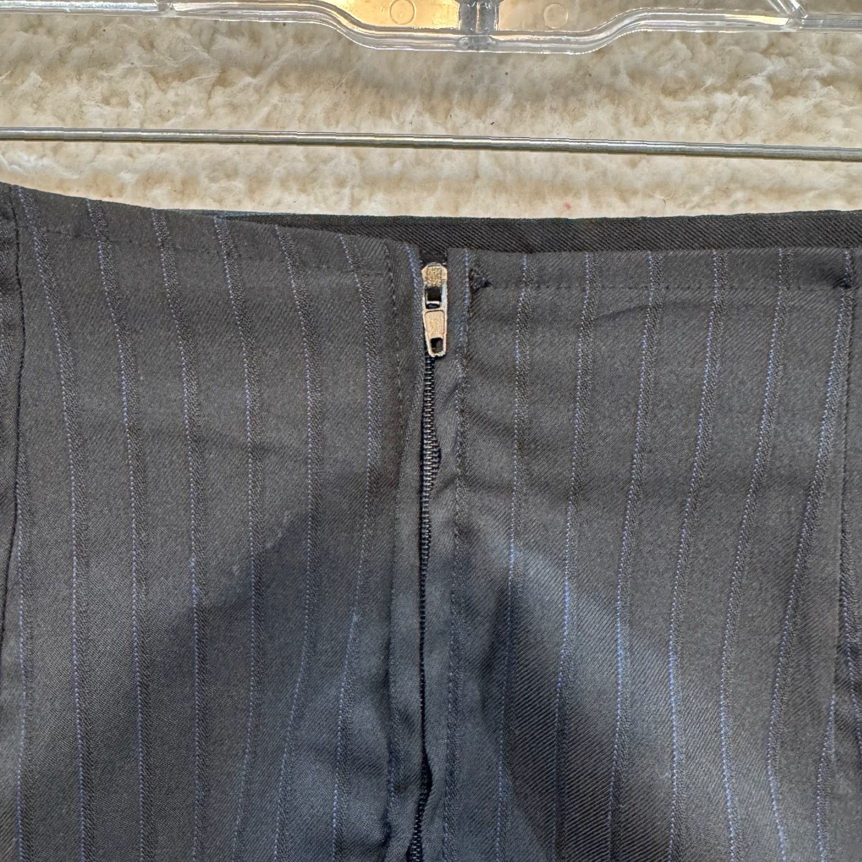 Vintage VINTAGE 90s Y2K Black Pinstripe Mini Skirt - Office Siren - Women 0/2, 24/25, Regular Size 26" / US 2 / IT 38 - 3 Thumbnail