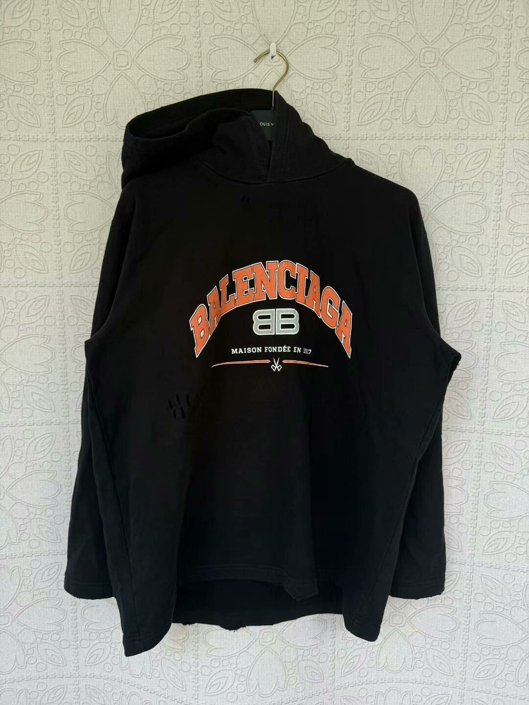 Balenciaga balenciaga double b distressed hoodie size medium Size US M / EU 48-50 / 2 - 1 Thumbnail