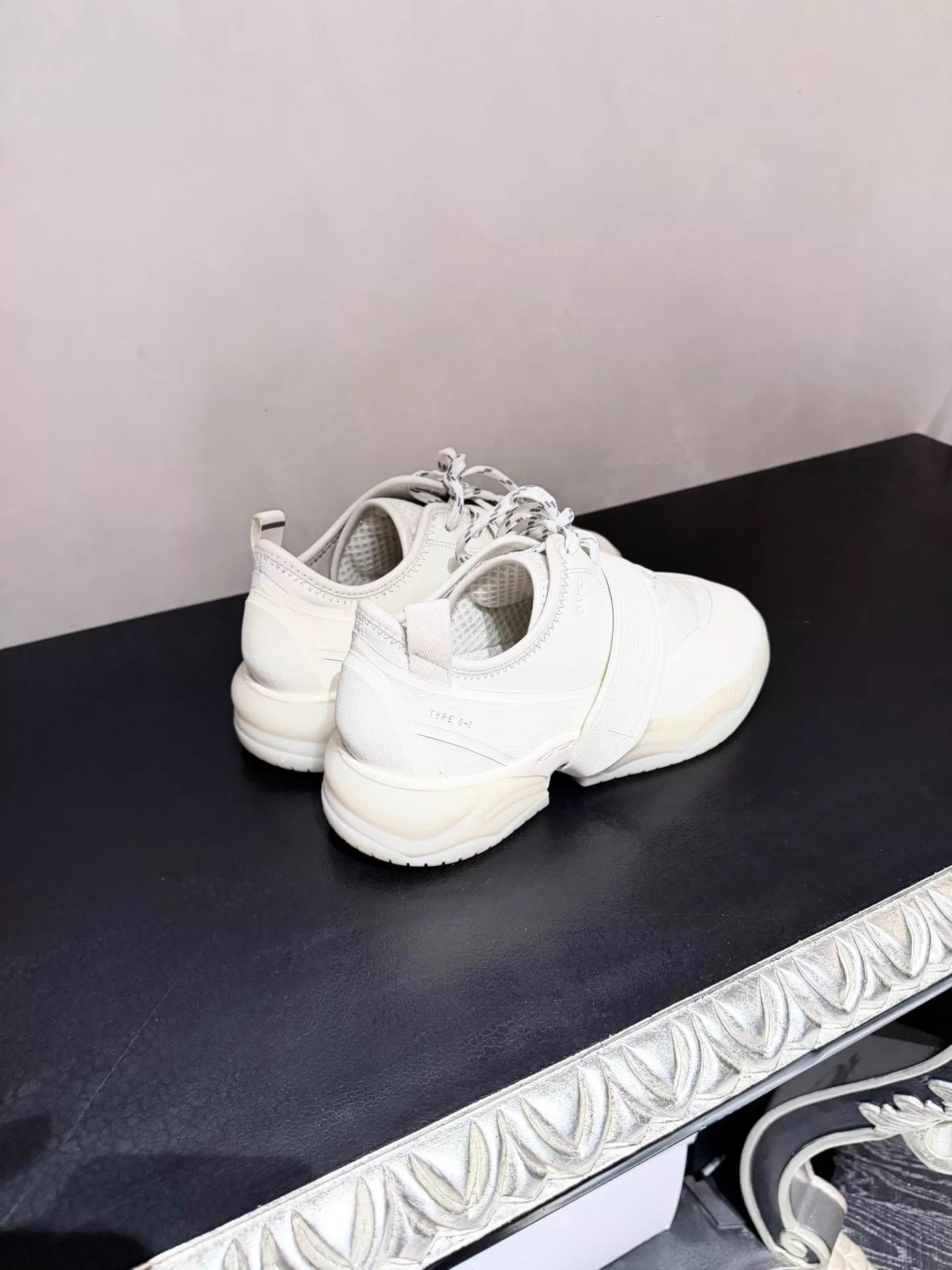 Adidas OAMC x Adidas Type O-1L White Low Top Dad Sneaker 43.5 Size US 10.5 / EU 43-44 - 2 Thumbnail