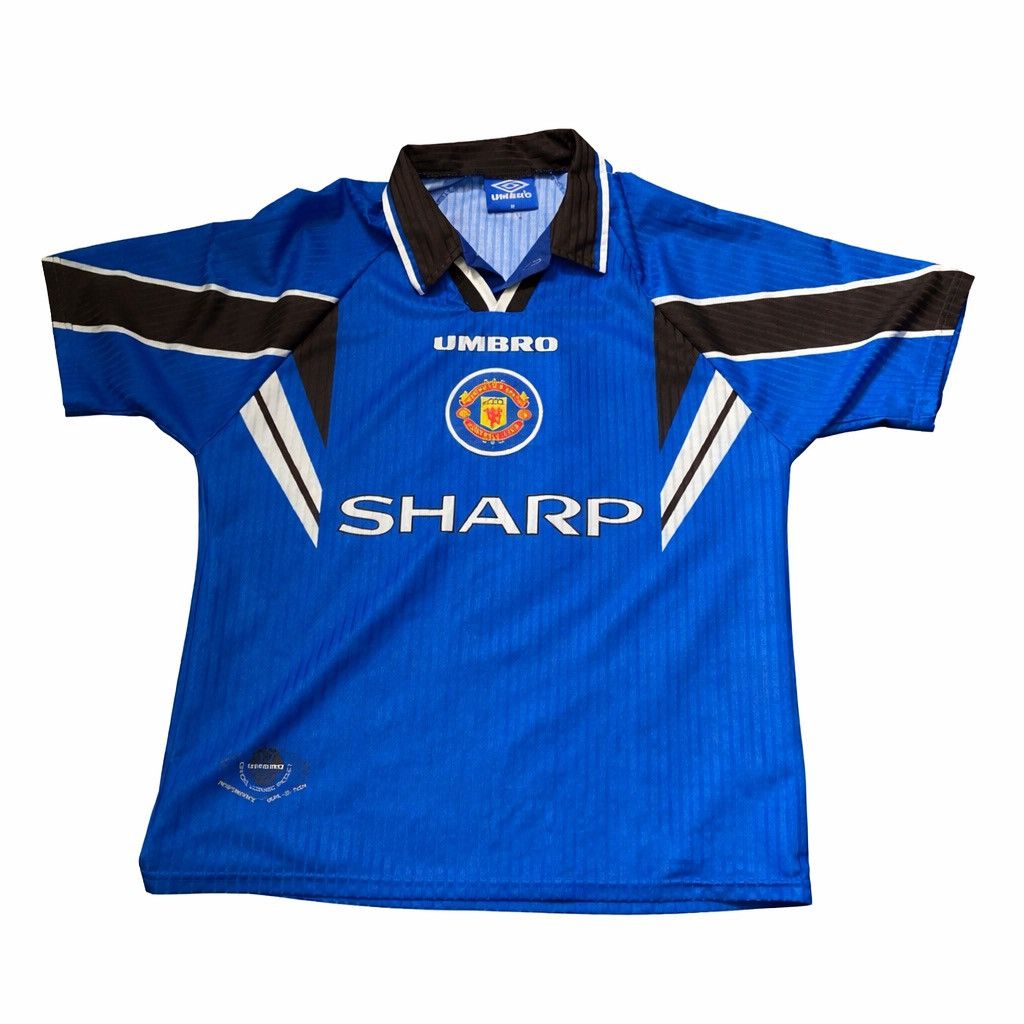 Umbro Match worn Roy Keane jersey Size US M / EU 48-50 / 2 - 2 Thumbnail