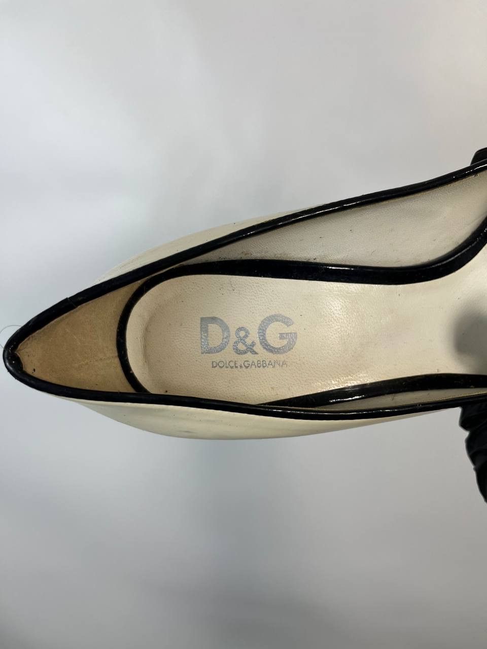Dolce & Gabbana D&G White Patent Leather Peep Toe Pumps Size 37 Size US 7 / IT 37 - 2 Thumbnail