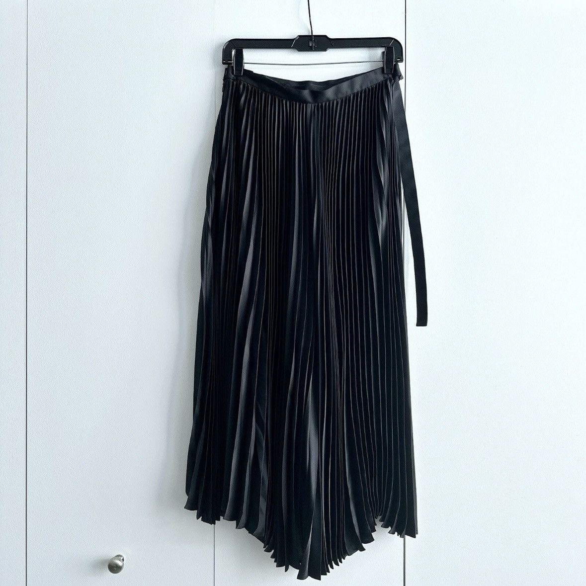 Jil Sander × Uniqlo Uniqlo +J Pleated Wrap Long Skirt NWOT Size 25" / US 0 / IT 36 - 9 Thumbnail