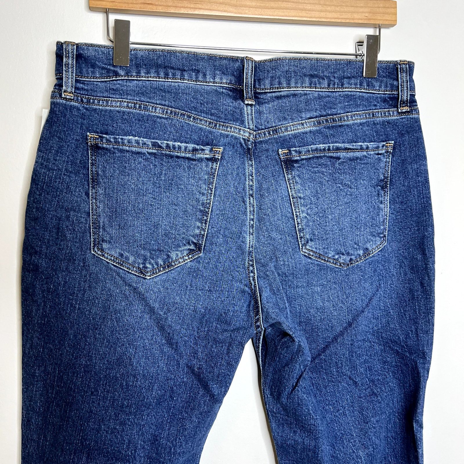 Old Navy Old Navy Boyfriend Mid Rise Jeans Size 32" / US 10 / IT 46 - 4 Thumbnail