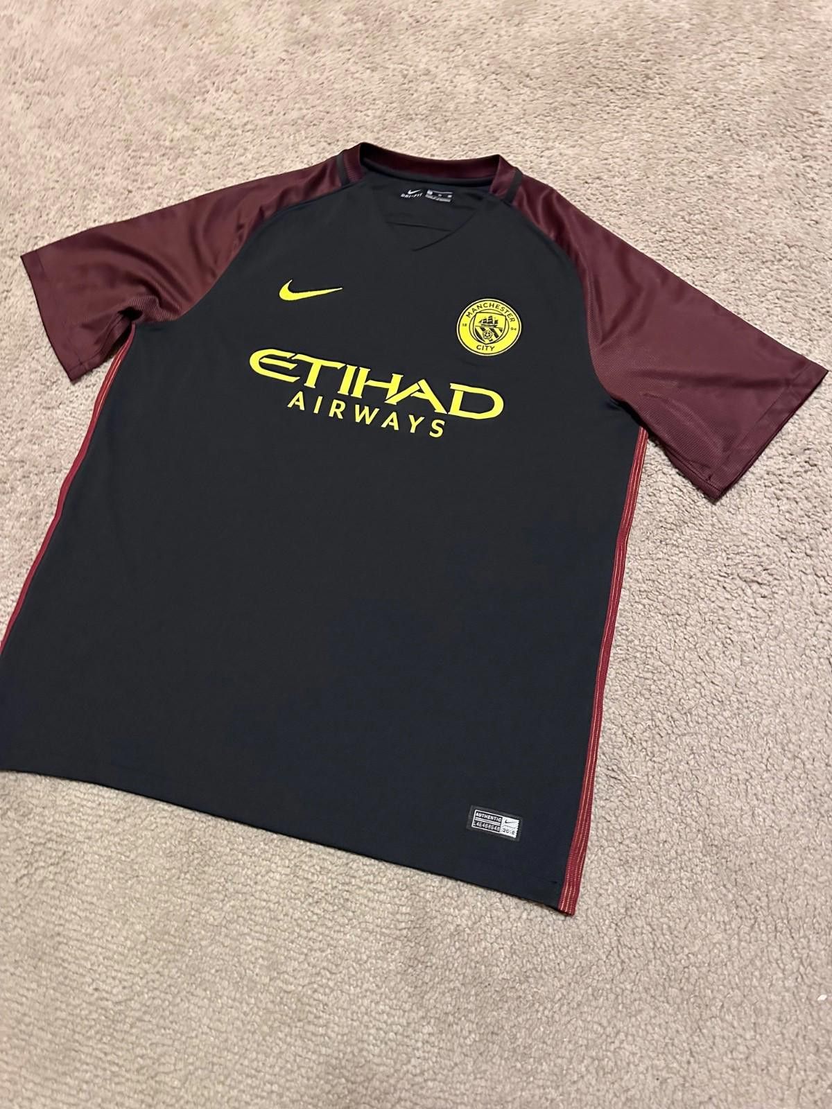 Nike MANCHESTER CITY 2016 2017 AWAY FOOTBALL SHIRT SOCCER JERSEY Size US XL / EU 56 / 4 - 2 Thumbnail