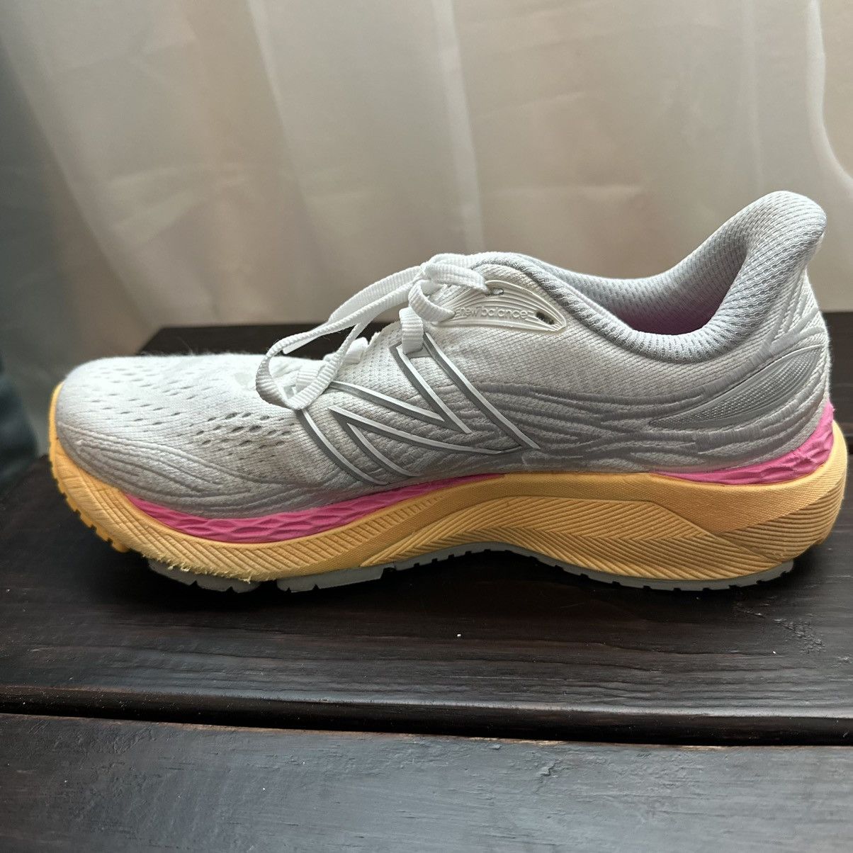 New Balance New Balance - 860v12 Running Shoes-White/Pink/Orange- Sz 7.5 Size US 7.5 / IT 37.5 - 4 Thumbnail