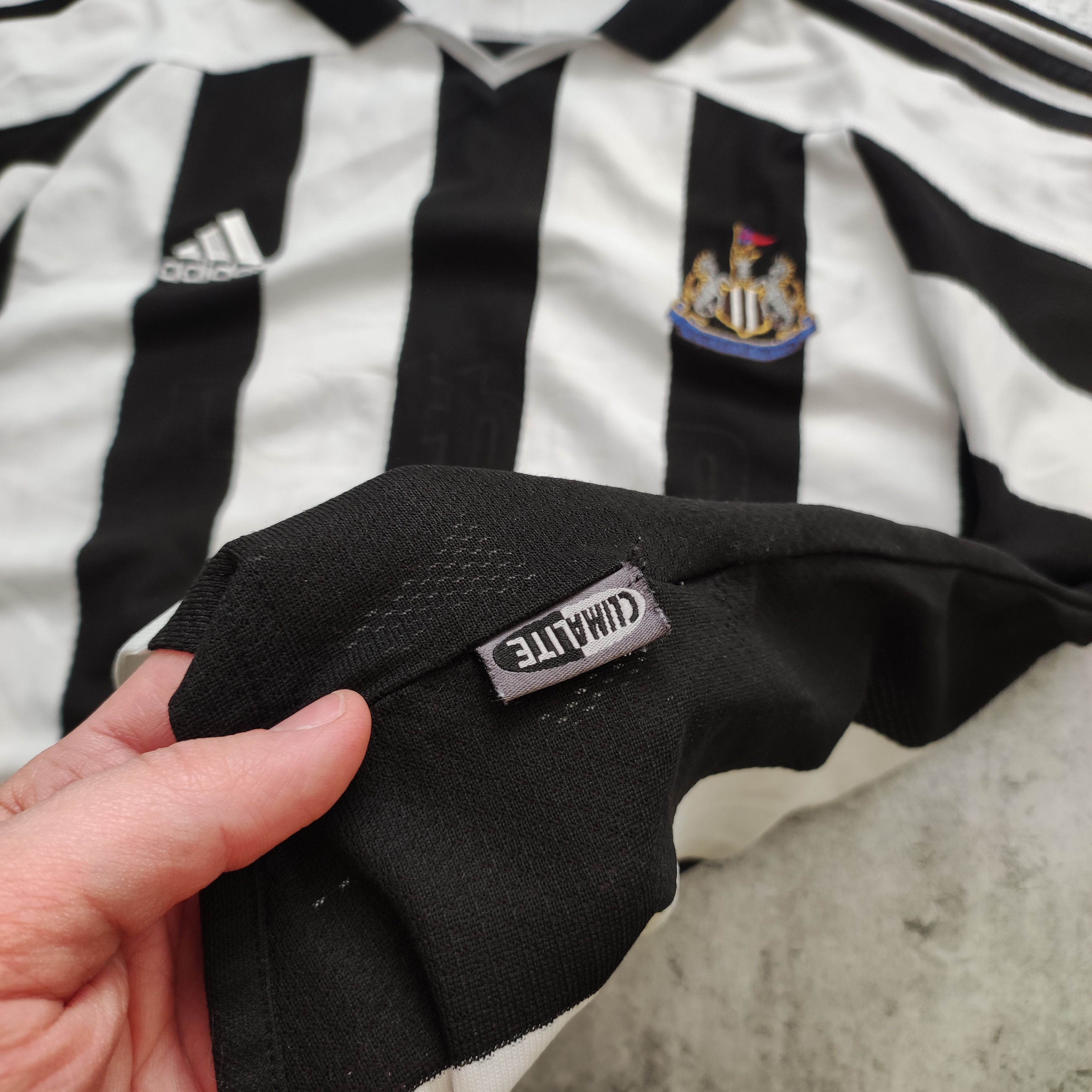 Adidas × Vintage RARE 2003 Adidas x Newcastle United Retro Football Jersey Size US M / EU 48-50 / 2 - 5 Thumbnail