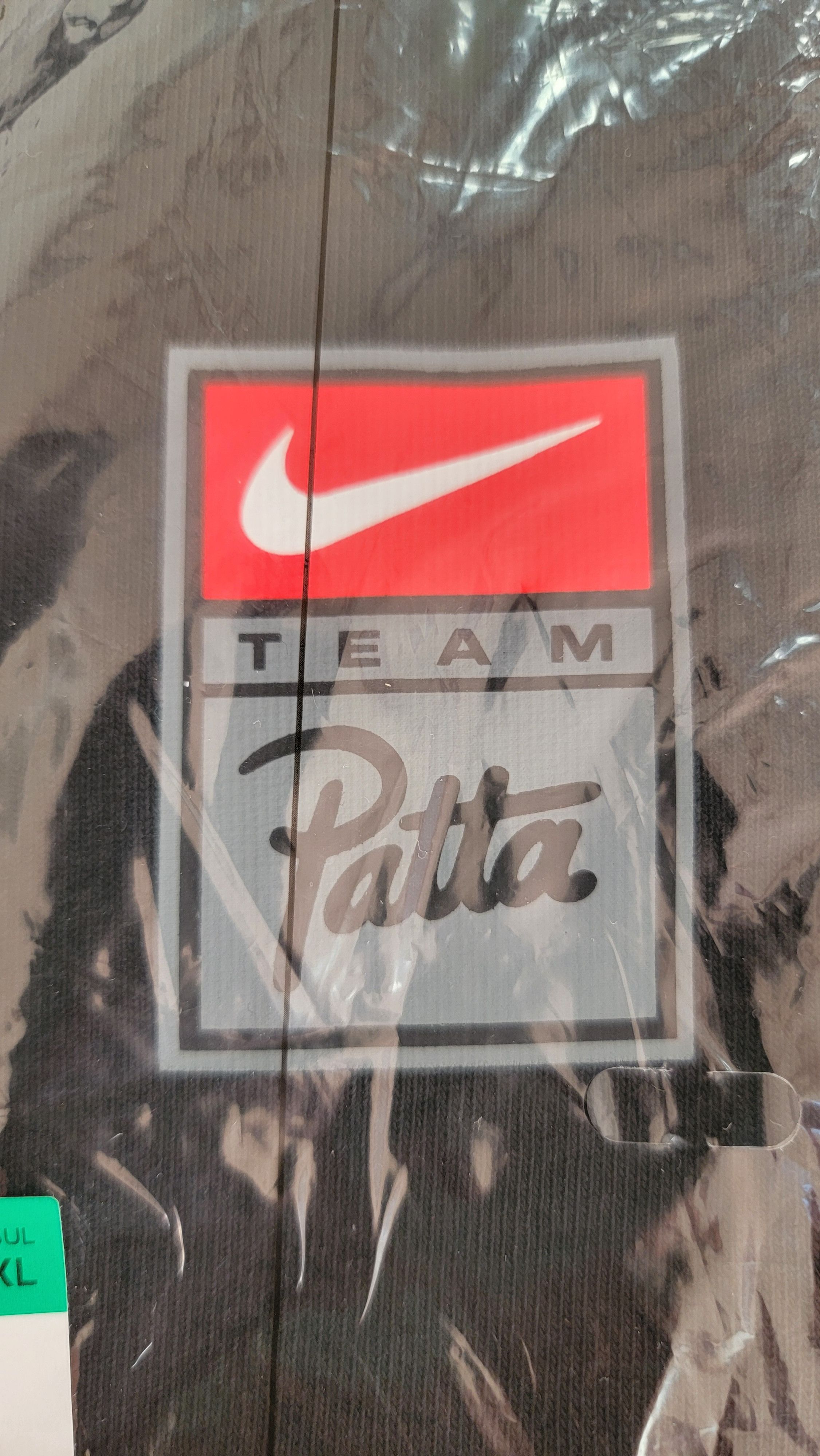 Nike × Patta XL - NIKE x PATTA Tee Shirt NRG - White & Black Size US XL / EU 56 / 4 - 3 Thumbnail