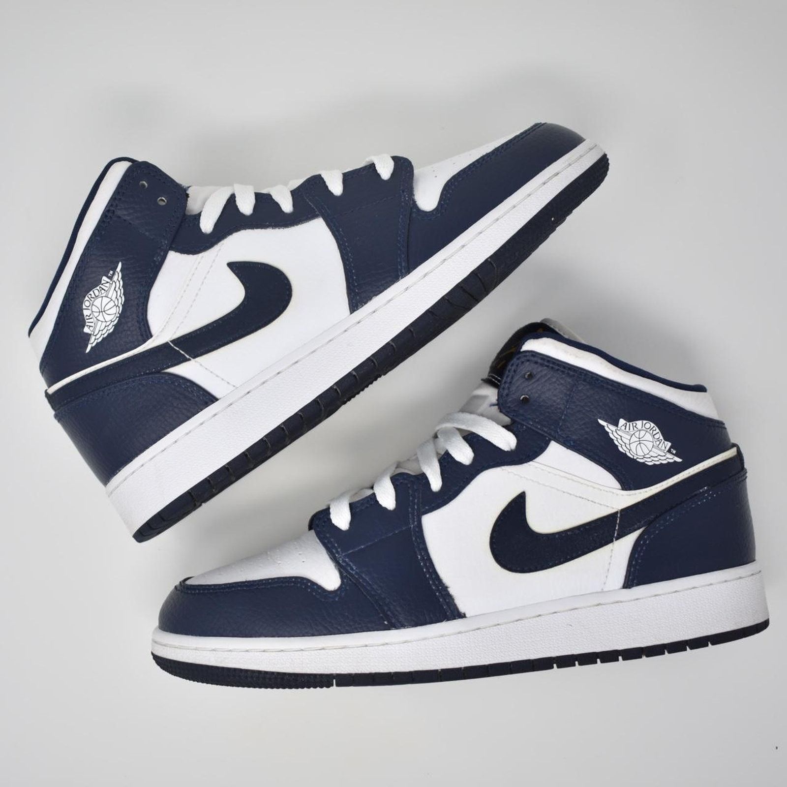 Jordan Brand Jordan 1 Mid “Obsidian” Size US 8 / IT 38 - 2 Thumbnail