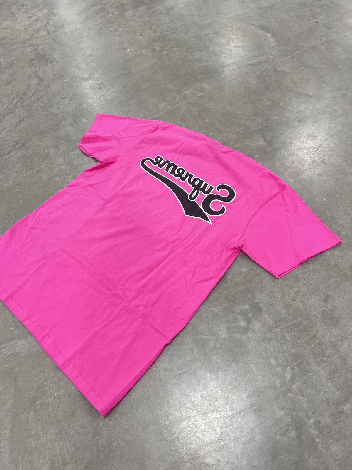 Supreme 🩷Supreme Backwards Tee Pink L Brand new Size US L / EU 52-54 / 3 - 1 Thumbnail