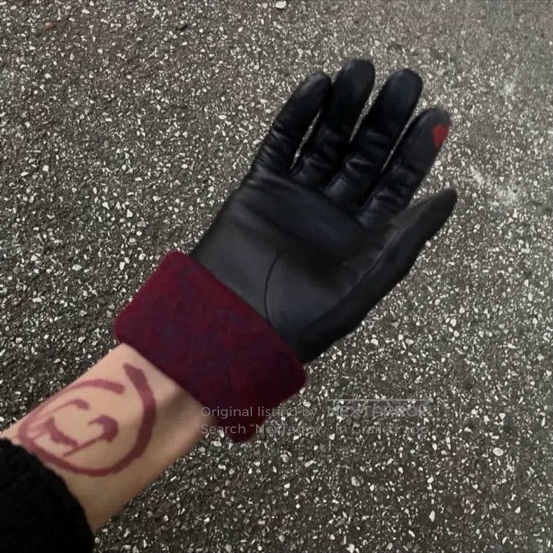 Vivienne Westwood Vivienne Westwood Finger Heart Gloves Leather Gloves Size ONE SIZE - 1 Thumbnail