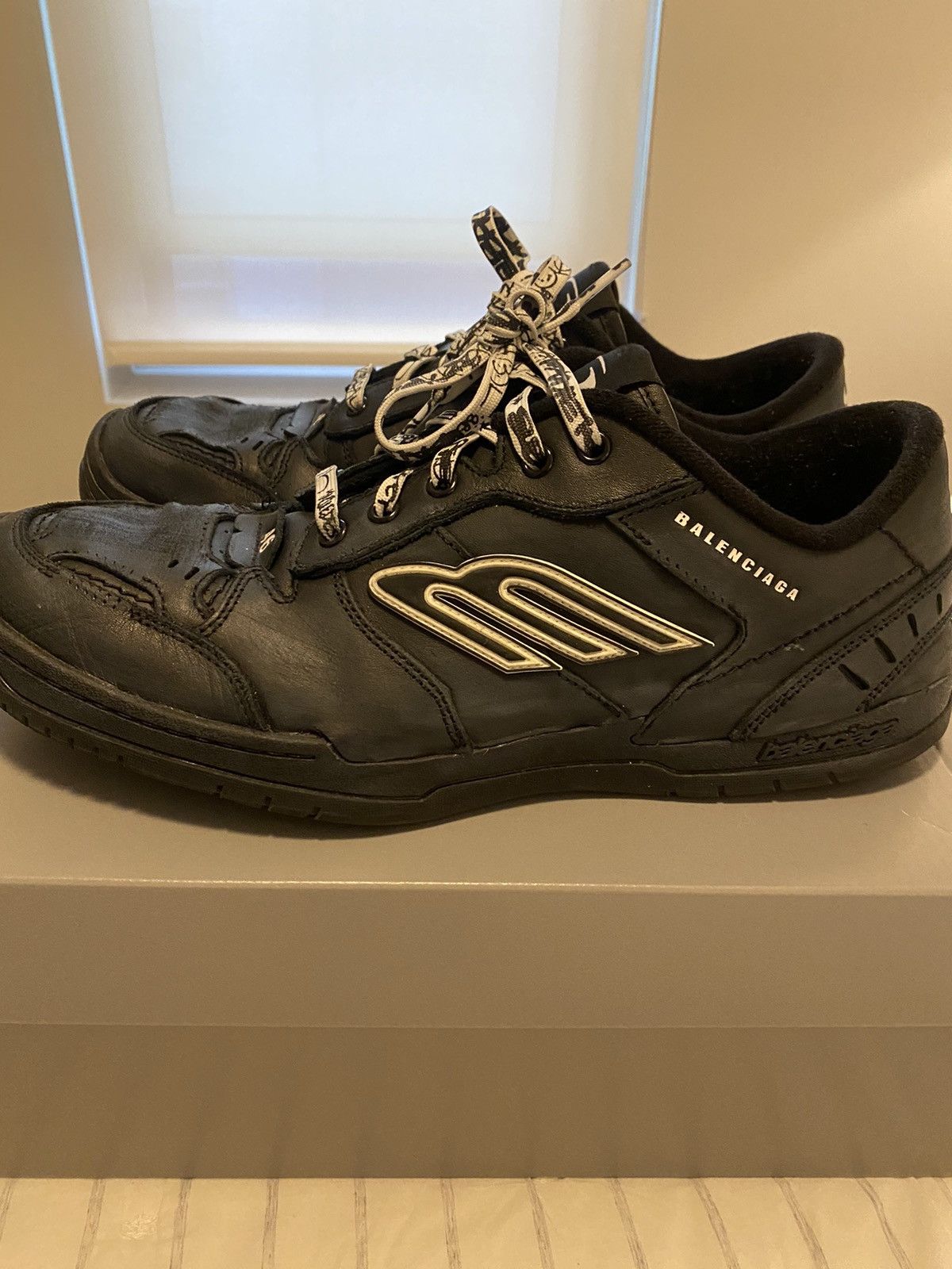 Balenciaga Balenciaga Hamptons Sneaker Black Sz46 Size US 13 / EU 46 - 2 Thumbnail