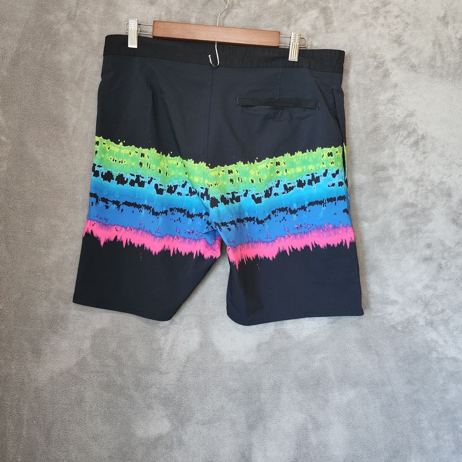 Burnside Burnside Men's Black Board Shorts 32 Size US 32 / EU 48 - 1 Thumbnail