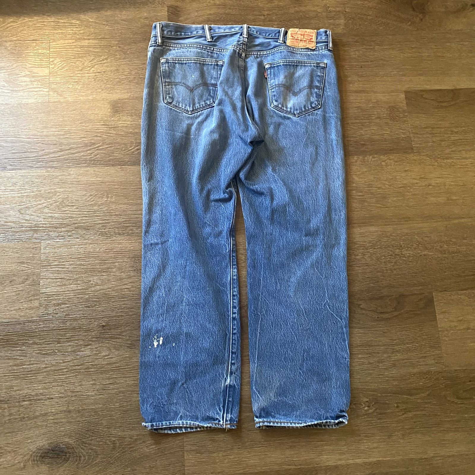 Levi's Worn and Loved Levi's 501 Mid Wash Jeans Size US 36 / EU 52 - 5 Thumbnail
