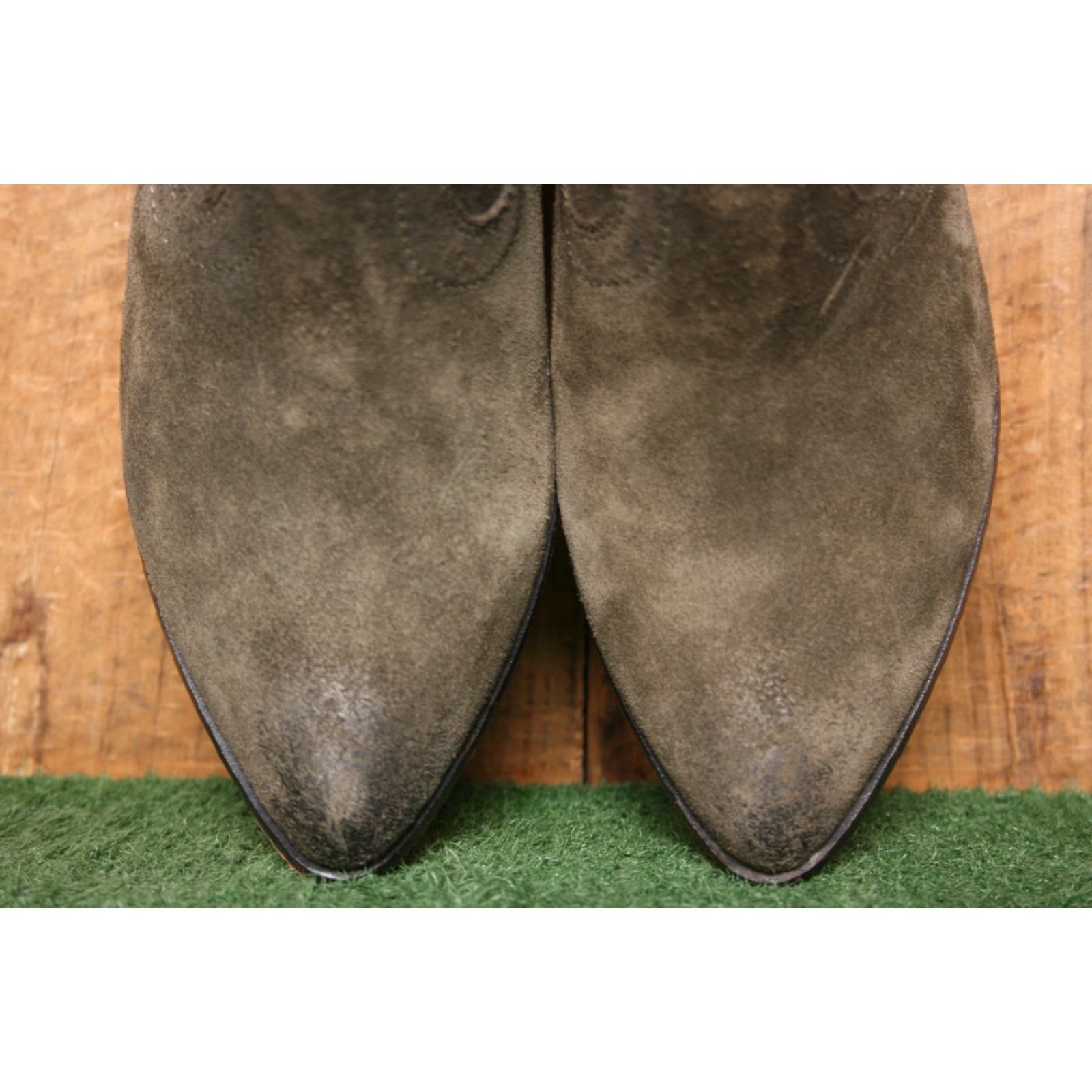 Frye FRYE Renee Seam Fatigue Green Burnished Suede Block Heel Short Boots Sz. 9.5 M Women Boots Mid Heel 2-2.9 in Ankle Zip Handbags? Size 32" / US 10 / IT 46 - 5 Thumbnail
