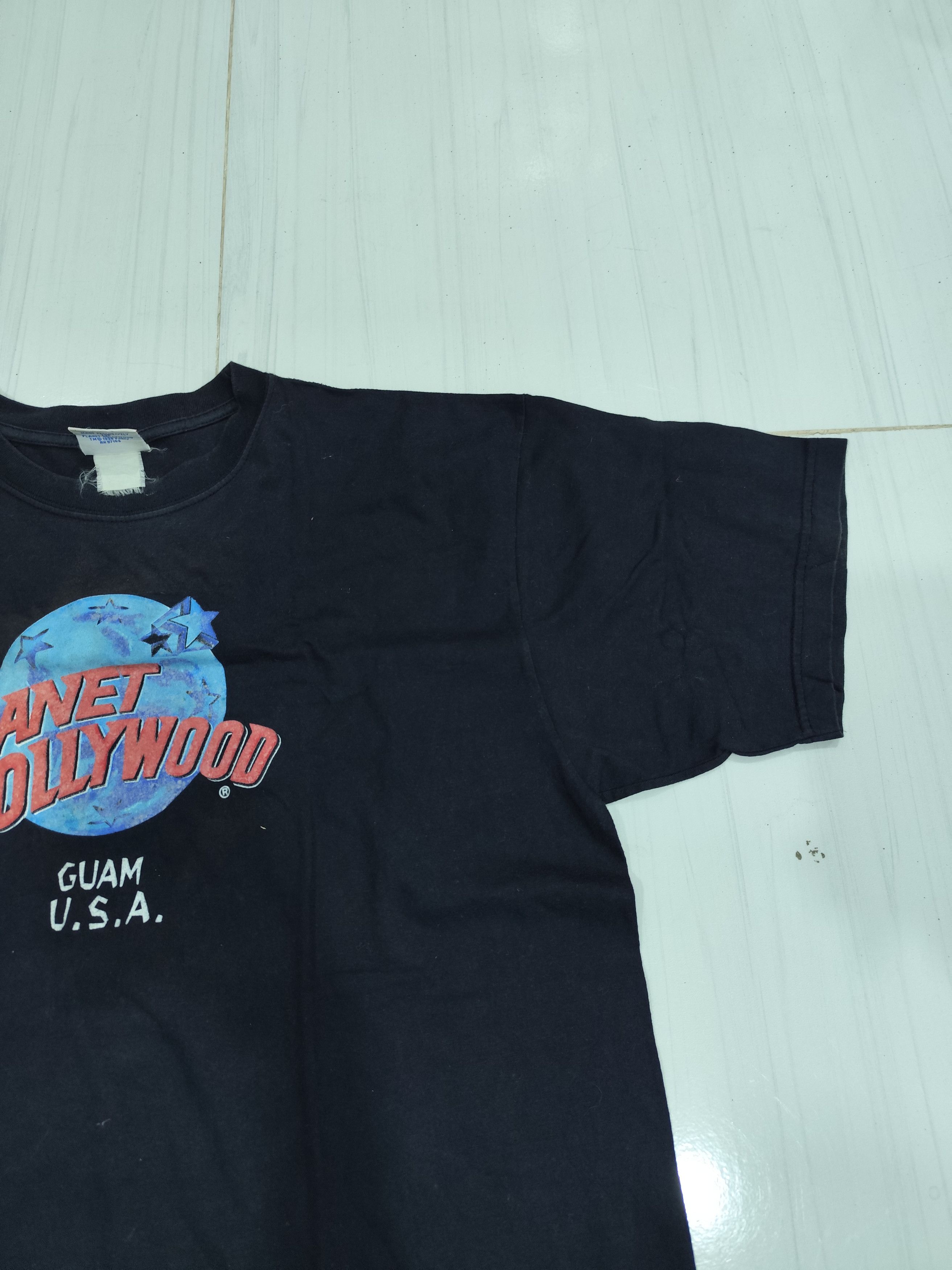 Vintage Vintage 1998 planet Hollywood guam Size US L / EU 52-54 / 3 - 4 Thumbnail