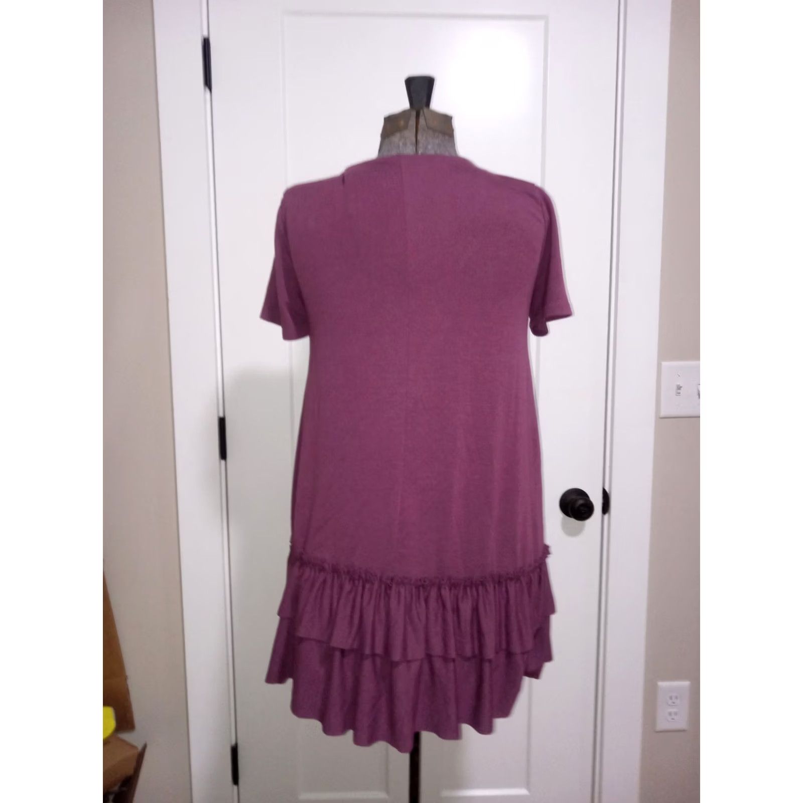 Vintage Zenana Premium Womens Tunic Style Pull Over Blouse Purple MED Short Sleeve Crew Neck Casual Sleeve Size M / US 6-8 / IT 42-44 - 3 Thumbnail