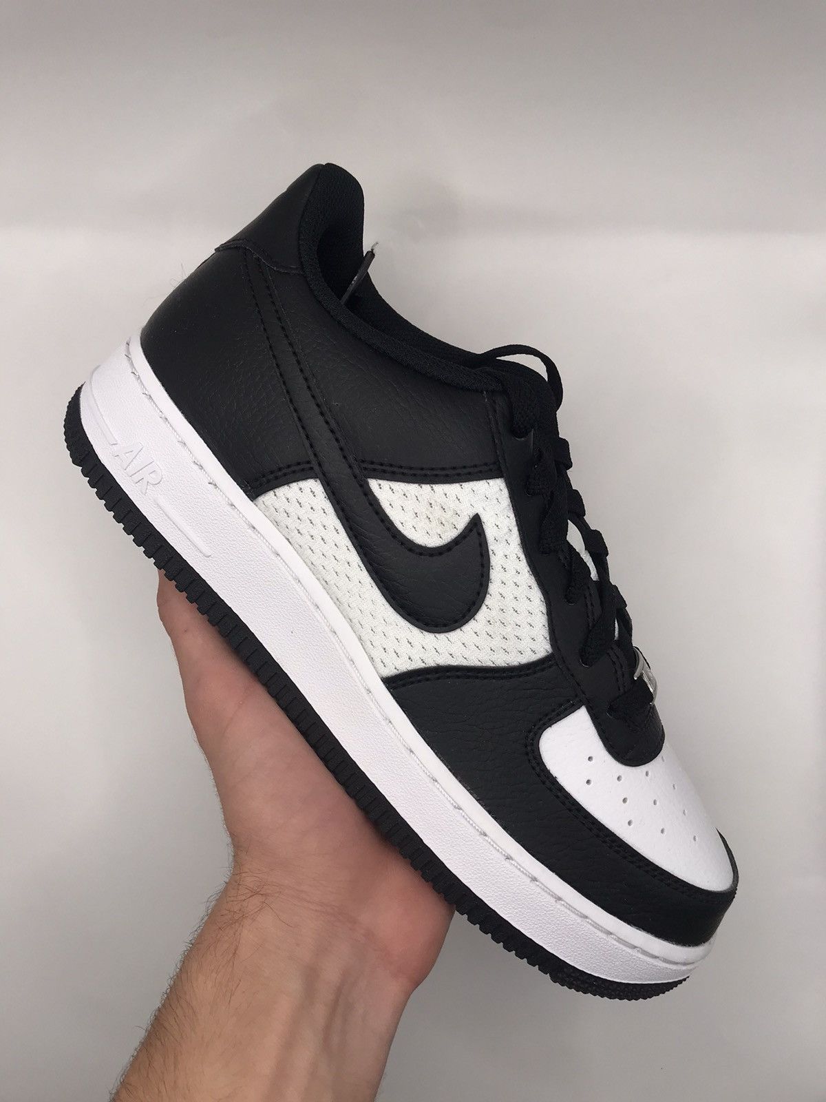 Nike Nike Air Force 1 “Black&White” Size US 7 / EU 40 - 1 Thumbnail