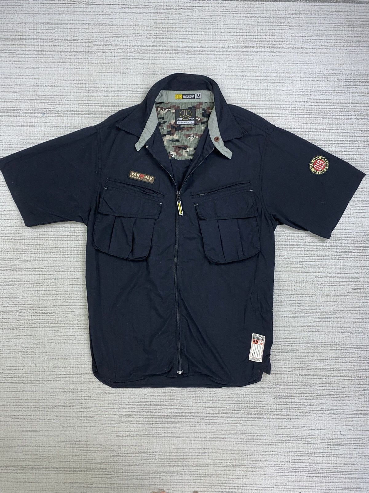 Brooklyn Clothing × Vexed Generation × Vintage Vintage Vexed Generation YAK PAK Survival Shirt Size US M / EU 48-50 / 2 - 6 Thumbnail