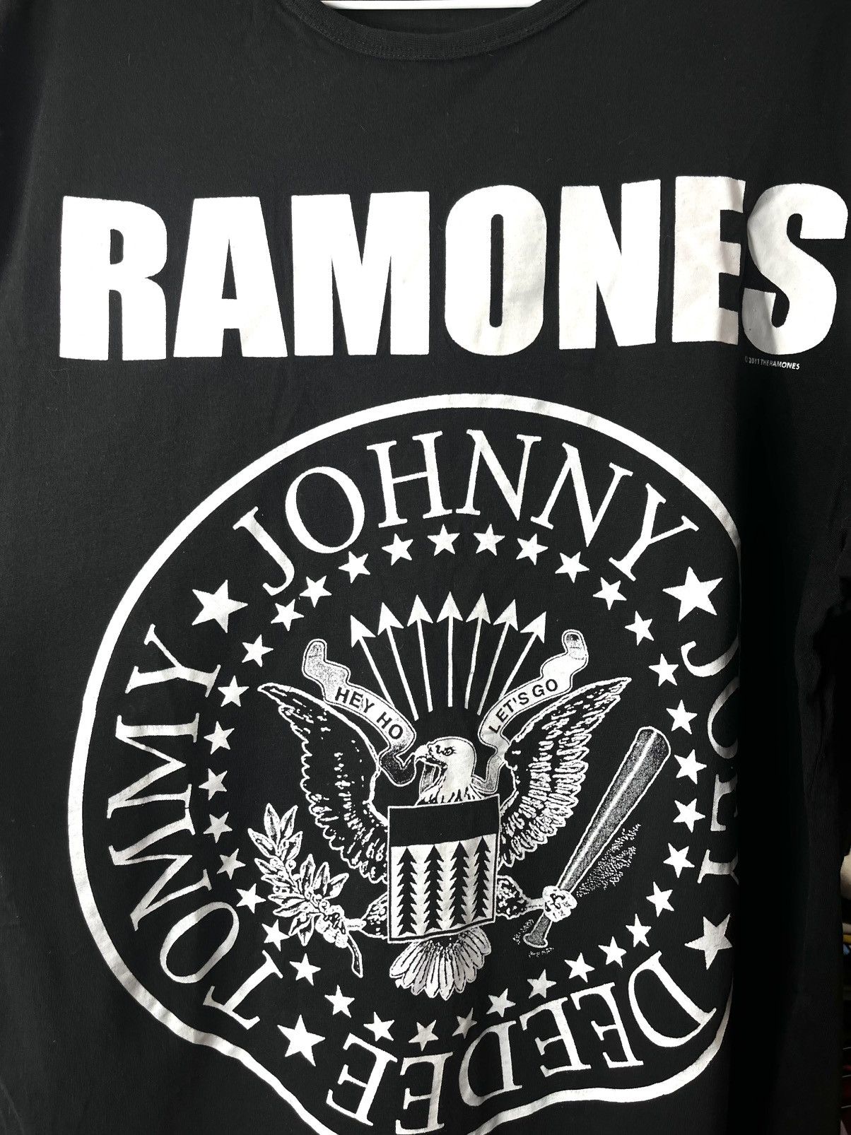 Band Tees 2011 Vintage Ramones Band Punk Rock T Shirt Oi Size US XL / EU 56 / 4 - 2 Thumbnail
