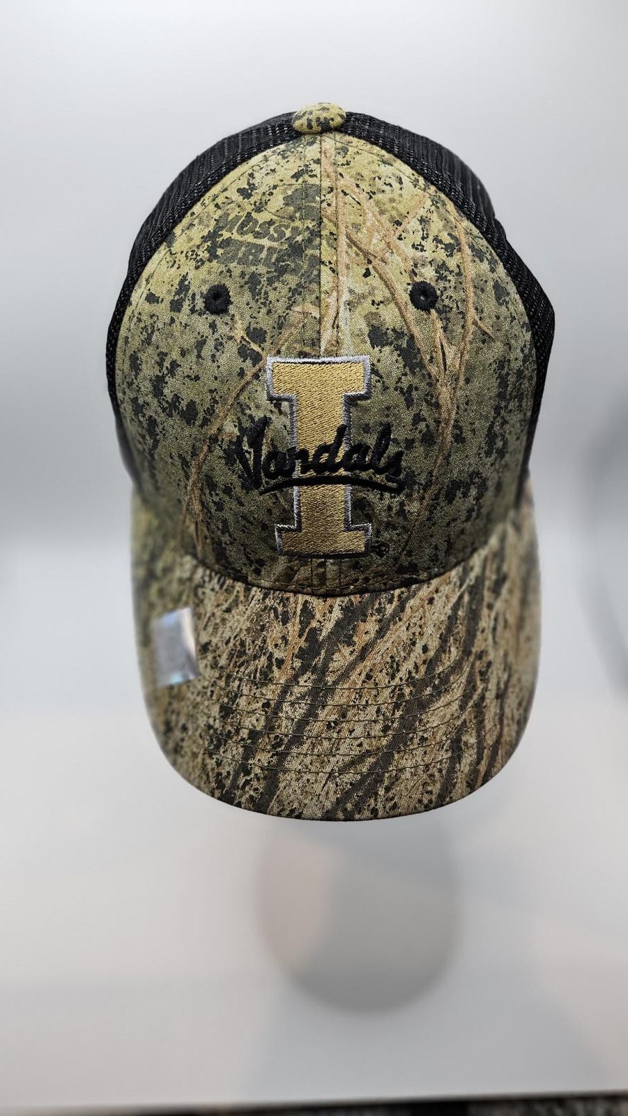 Unknown London Camouflage Mesh Back Baseball Cap with 'Vandals' Embroidery Size ONE SIZE - 1 Thumbnail