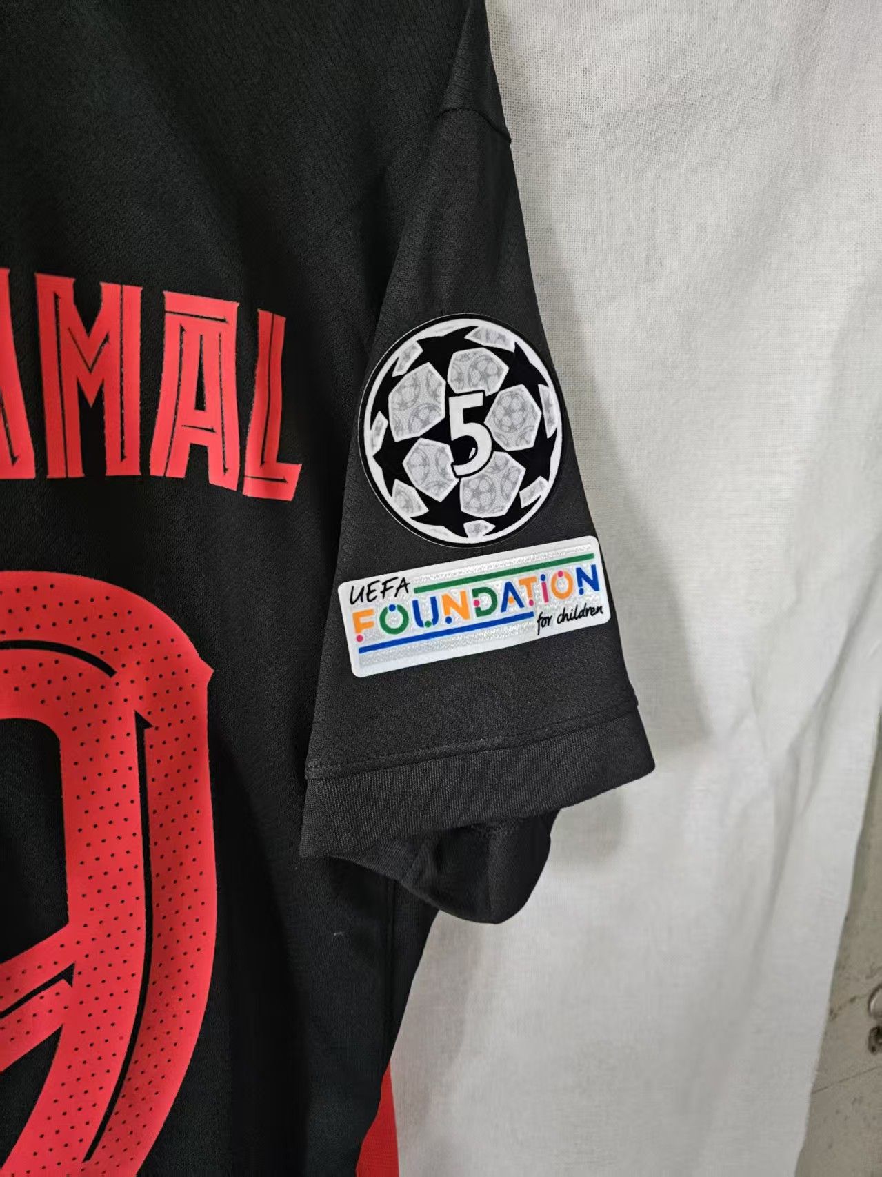 Other 2025 Euro Barcelona 19 Lamine Yamal Jersey Away Size US XL / EU 56 / 4 - 5 Thumbnail
