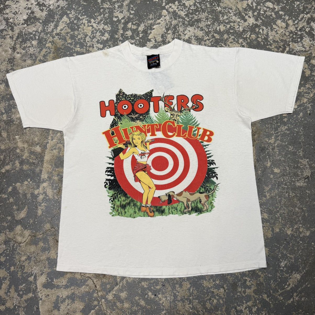 Other Vintage Hooters Hunt Club Graphic Women 90s USA Tshirt Size US L / EU 52-54 / 3 - 1 Thumbnail