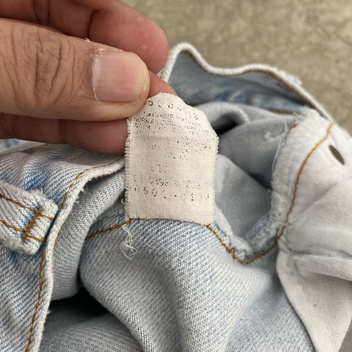 Levi's Vintage 1994 Levis 501 Released Hem Light Blue Denim Jeans Size US 30 / EU 46 - 17 Thumbnail
