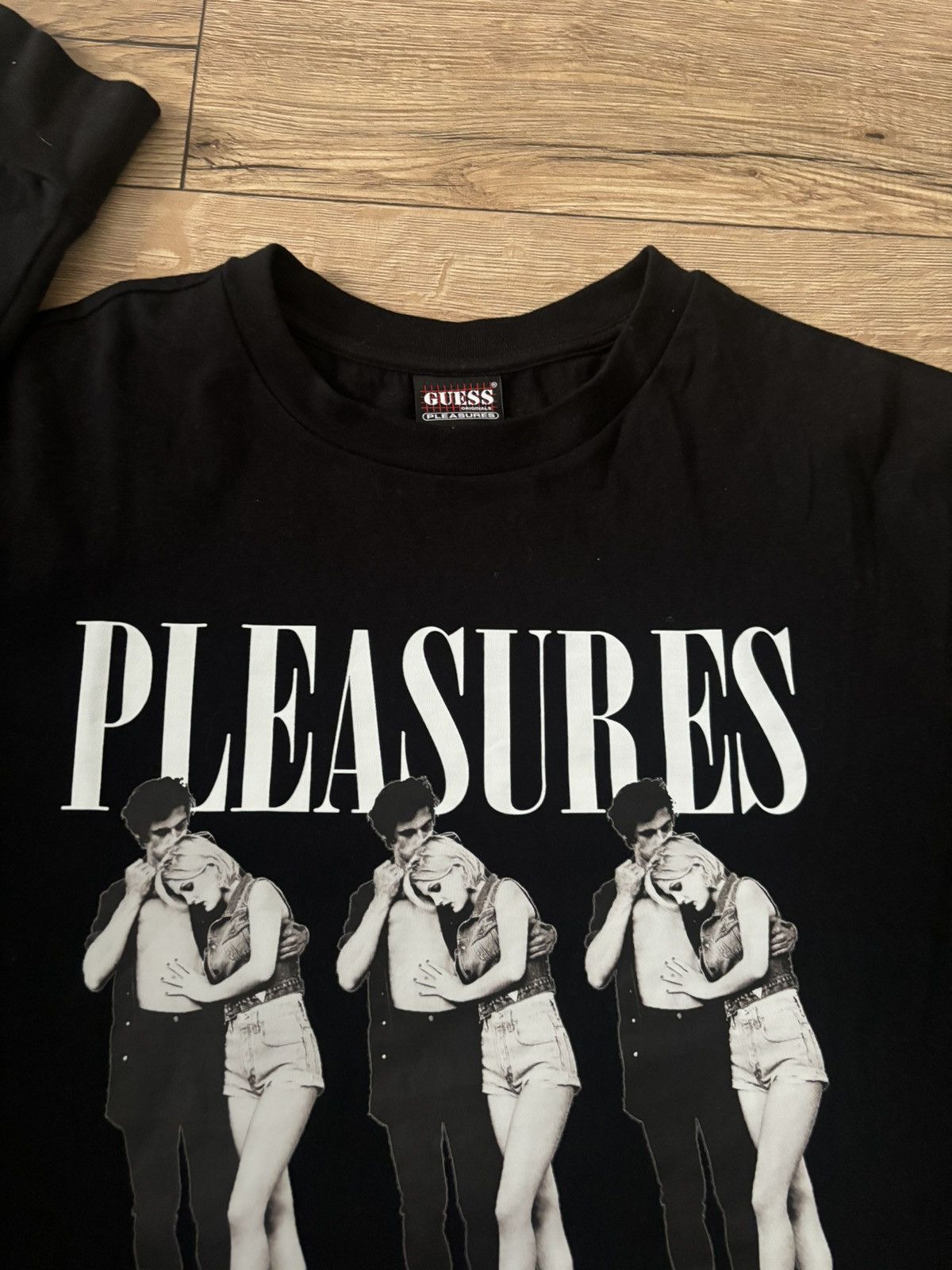 Guess × Pleasures Pleasures Guess Drew Barrymore Long Sleeve Tee Size US L / EU 52-54 / 3 - 2 Thumbnail