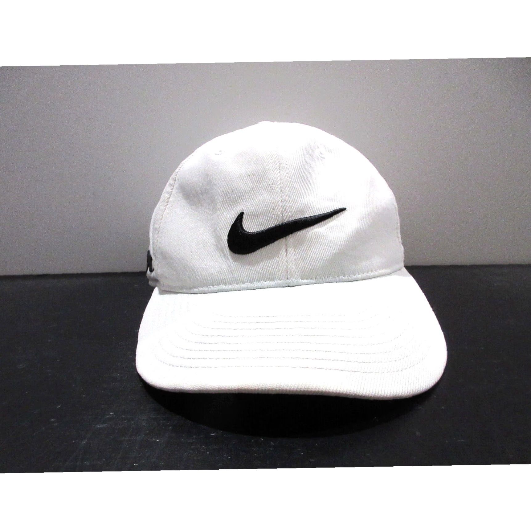 Nike Nike Golf VRS Mens Large 20XI Fitted Adult Athletic Hat Cap in White Black Grailed