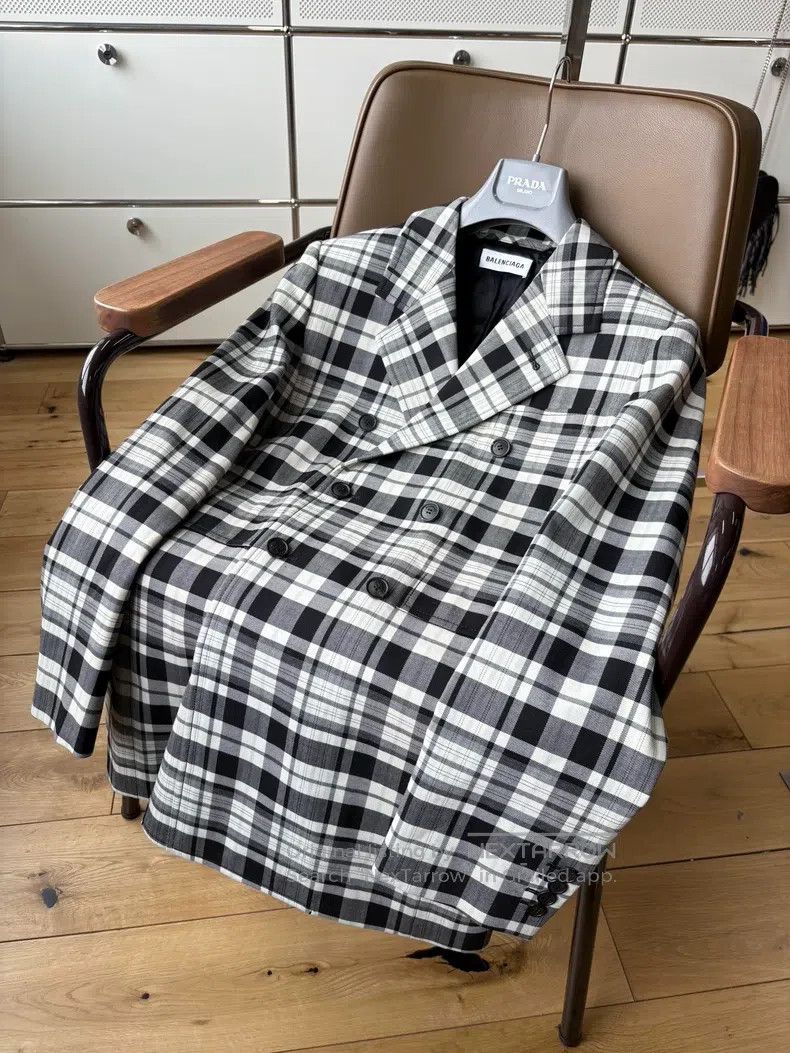 Balenciaga Balenciaga Black and White Plaid Double-Breasted Classic T Size XS / US 0-2 / IT 36-38 - 6 Thumbnail