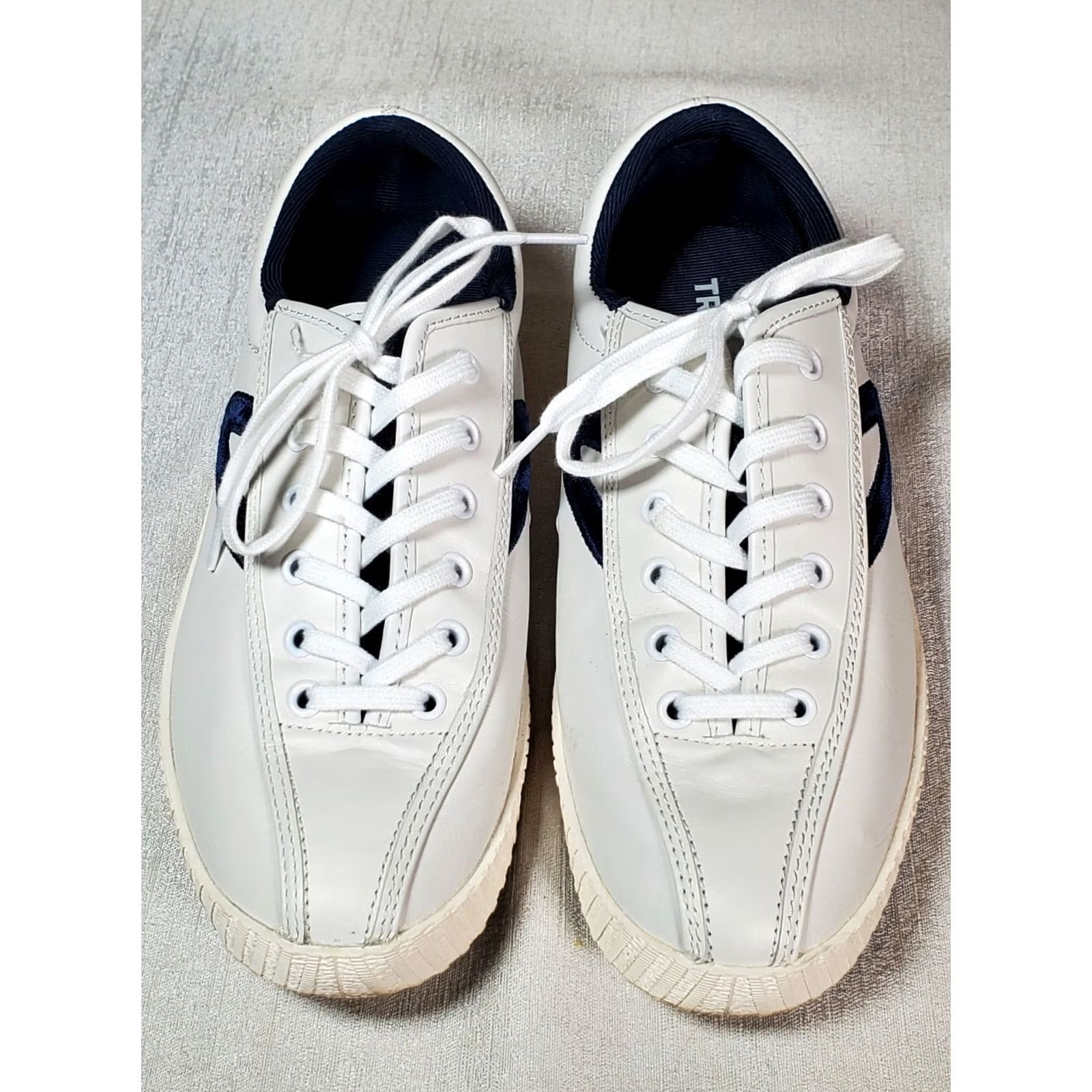 Tretorn Tretorn Nylite Plus Sneaker White Leather Velvet Navy Logo Womens US 7.5, 5.5 UK Size US 6 / IT 36 - 6 Thumbnail