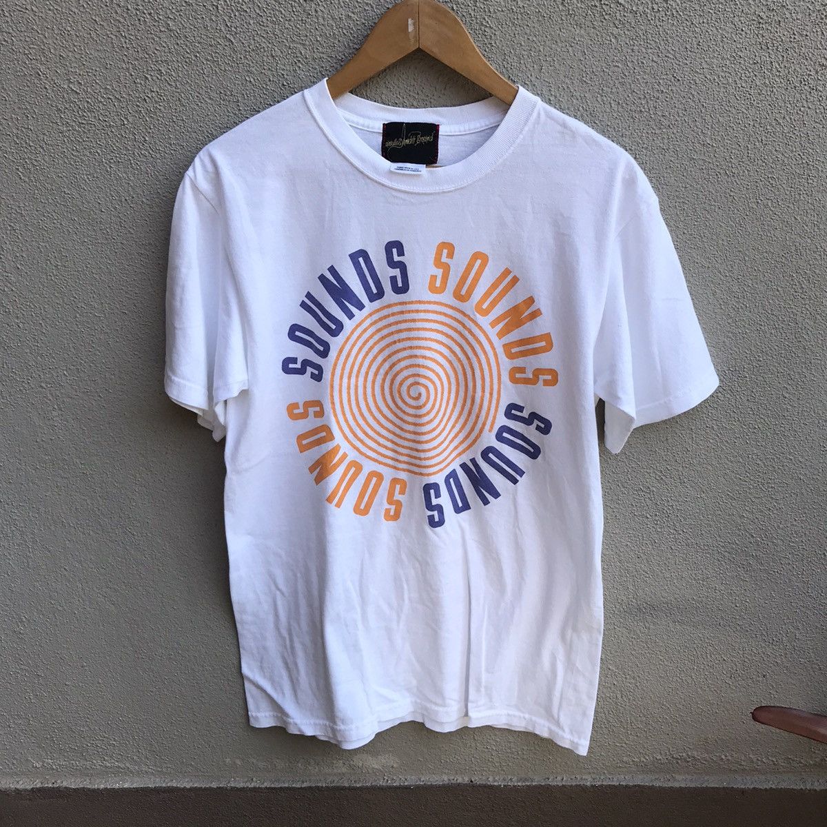 Band Tees Vintage SOUNDS music Magazine tee kurt cobain grunge Size US M / EU 48-50 / 2 - 1 Thumbnail
