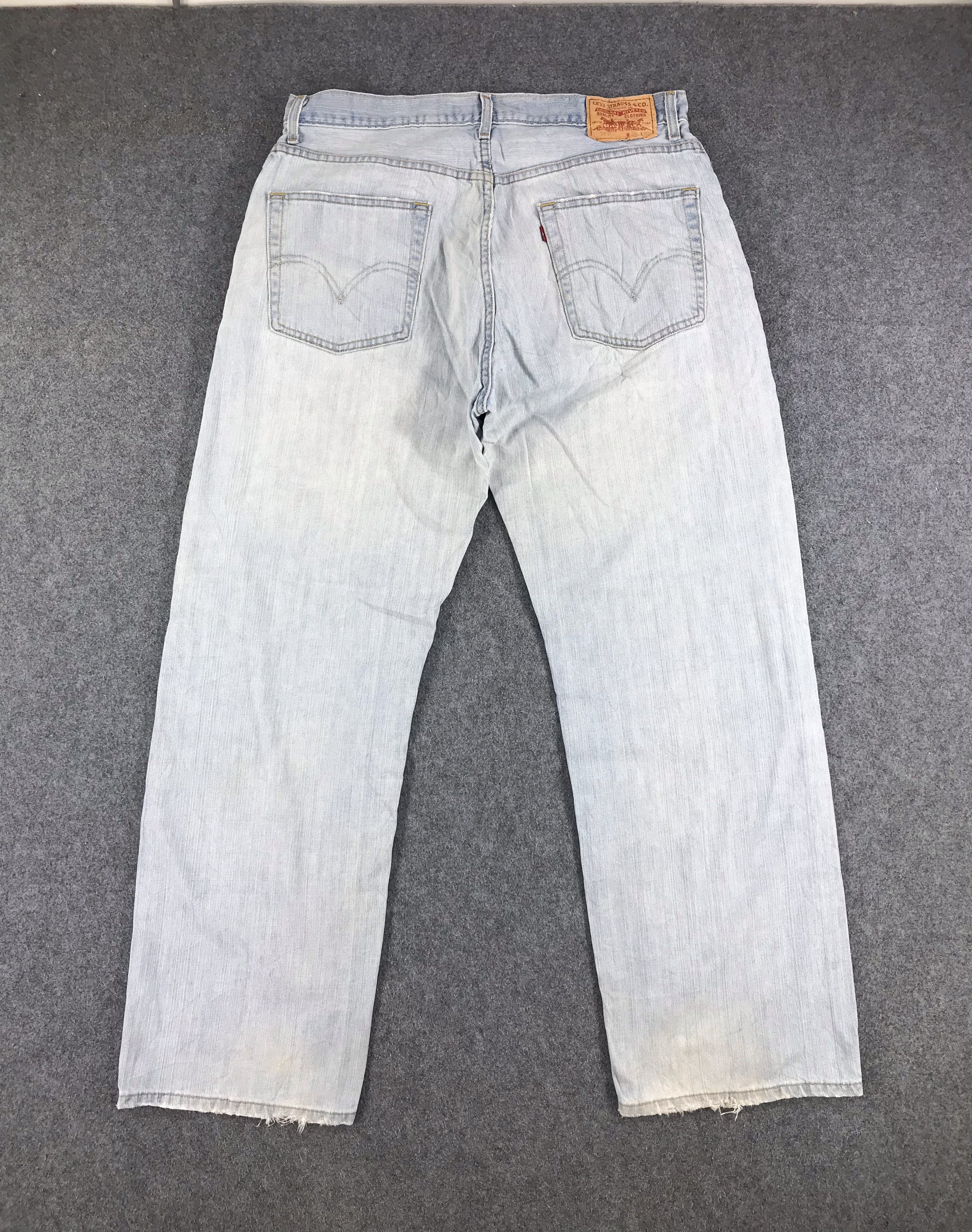 Levi's Vintage Levi's 569 Jeans Light Wash Straight Denim KJ233 Size US 37 - 2 Thumbnail