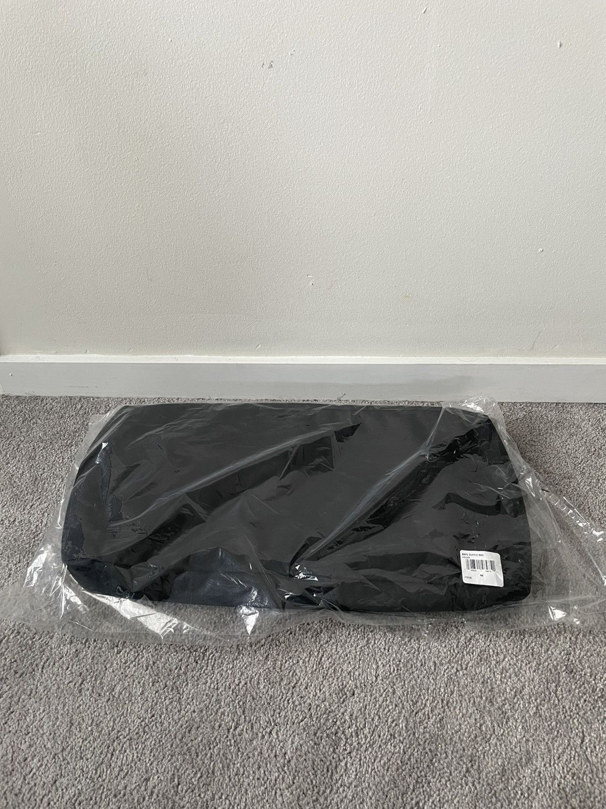 Adidas × Bape Adidas x Bape Limited Edition Duffle Bag Size ONE SIZE - 2 Thumbnail