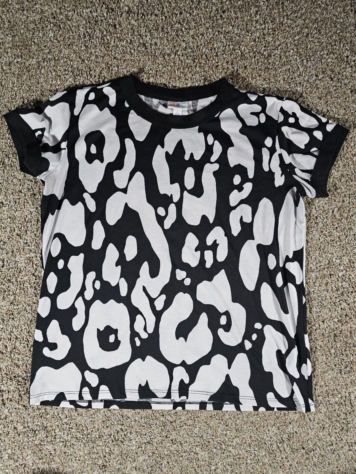 Other Lularoe Black White Tshirt Large Size L / US 10 / IT 46 - 1 Thumbnail