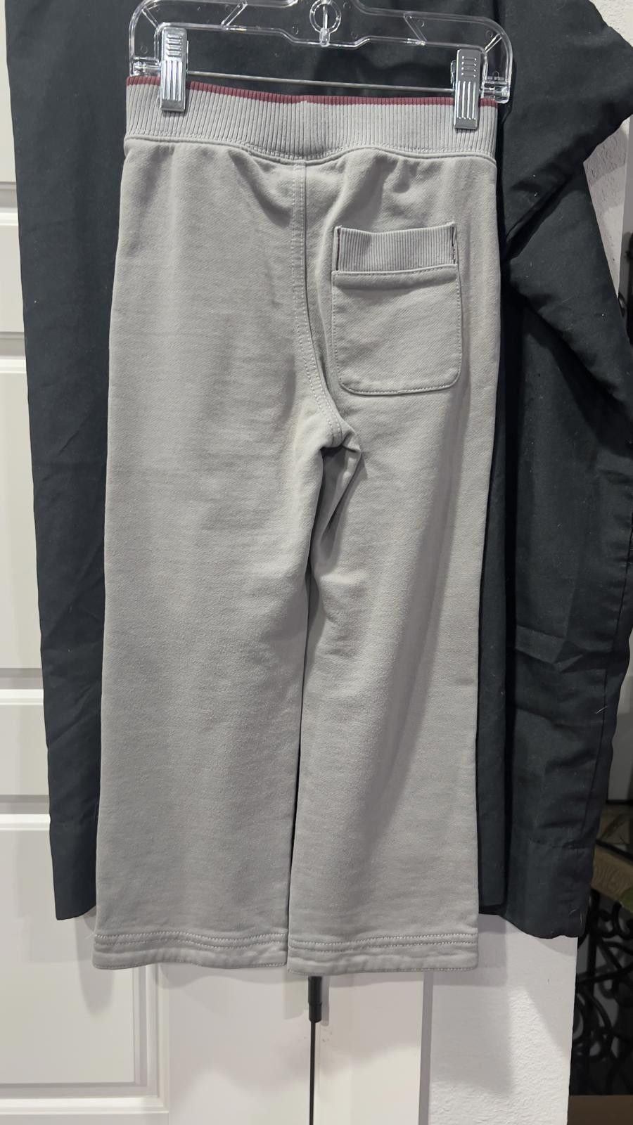 Other Genuine Kids 4T Gray Sweatpants with Pockets Size US 26 / EU 42 - 2 Thumbnail