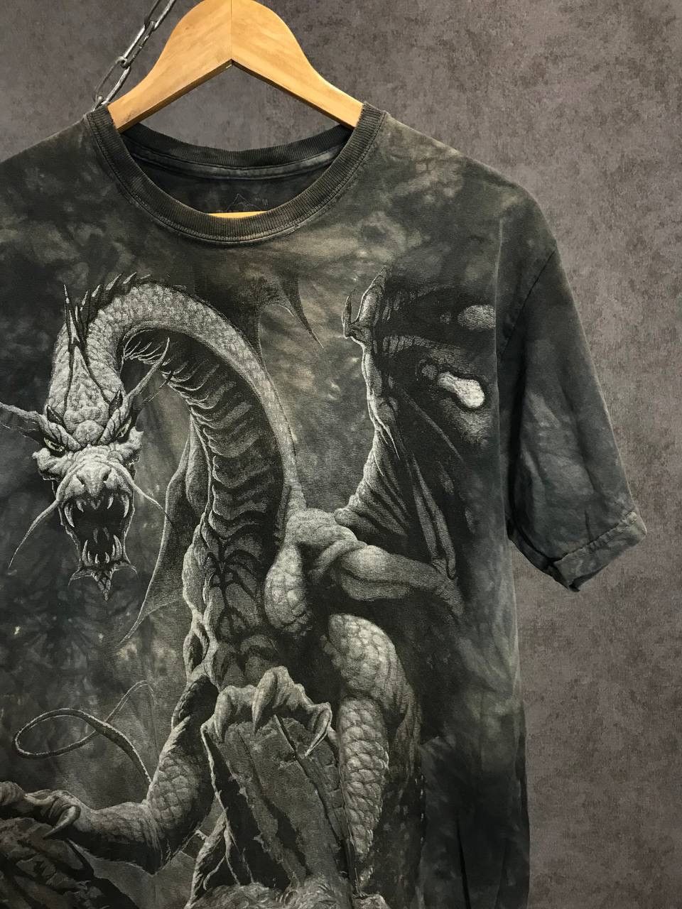 The Mountain Dragon the mountain 2001 vintage overprinted tee Size US M / EU 48-50 / 2 - 2 Thumbnail