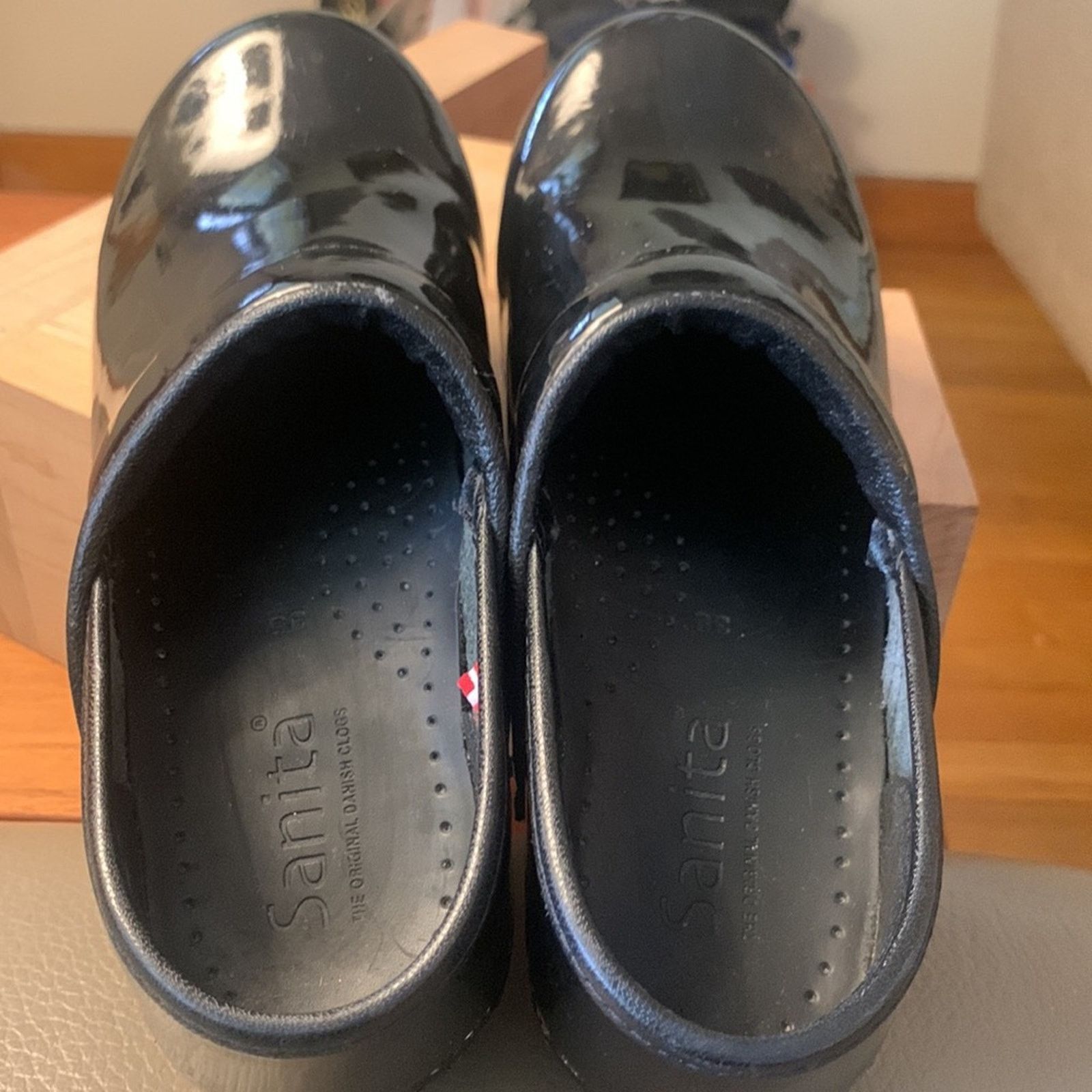 Vintage Sanita black patent Danish clogs Denmark Size US 4 / IT 34 - 2 Thumbnail