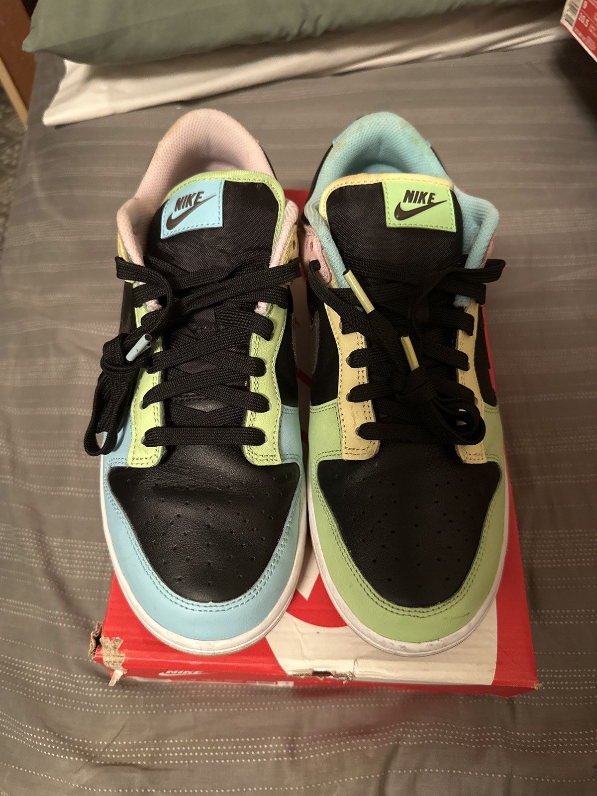 Nike NIKE DUNK LOW SE “FREE 99” Size US 9 / EU 42 - 1 Thumbnail