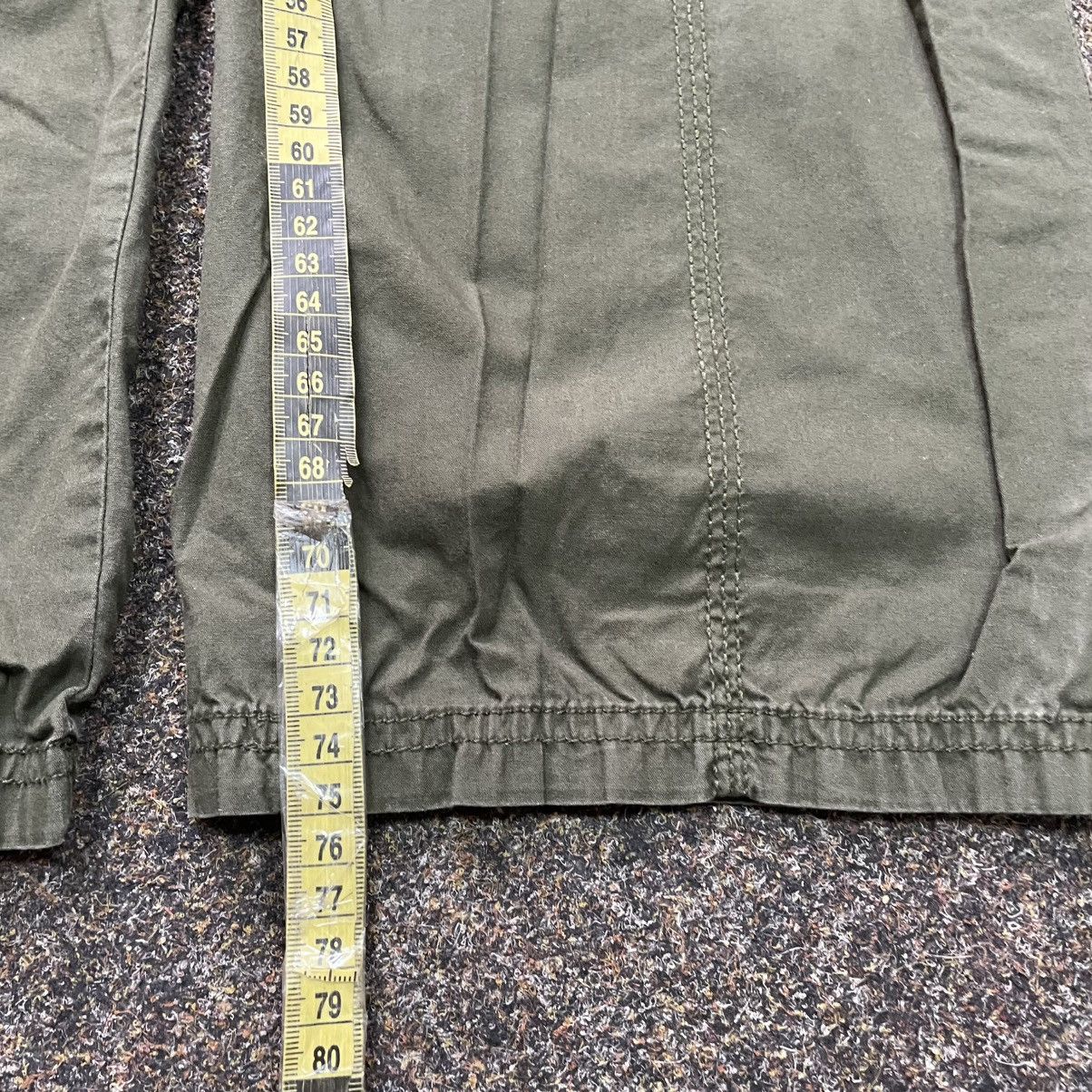 Vintage Vintage Y2K Baggy Cargo Pants Olive Green Workwear Faded L Size 32" / US 10 / IT 46 - 7 Thumbnail
