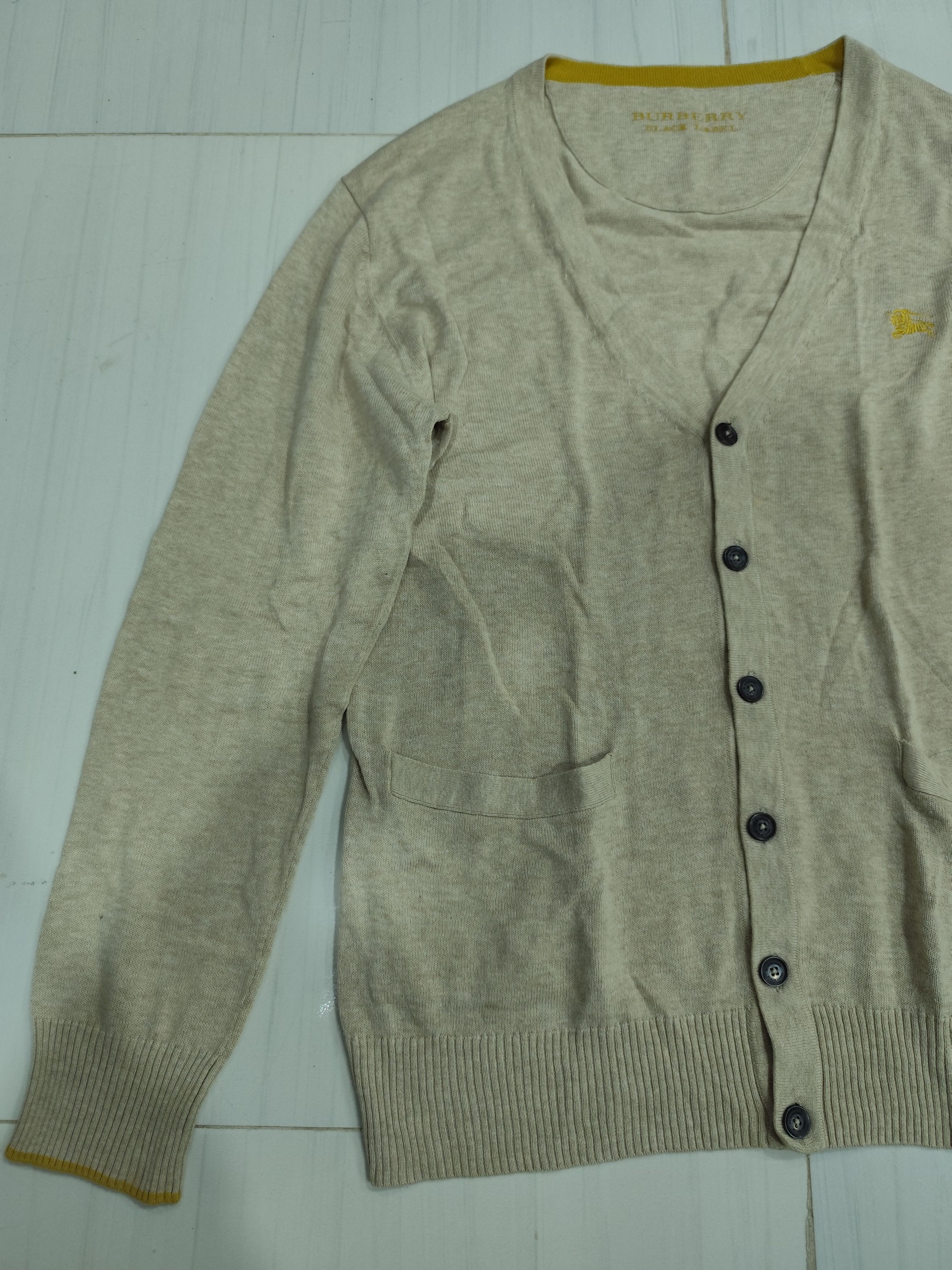 Burberry Bundle 2 Burberry cardigan Size US M / EU 48-50 / 2 - 10 Thumbnail