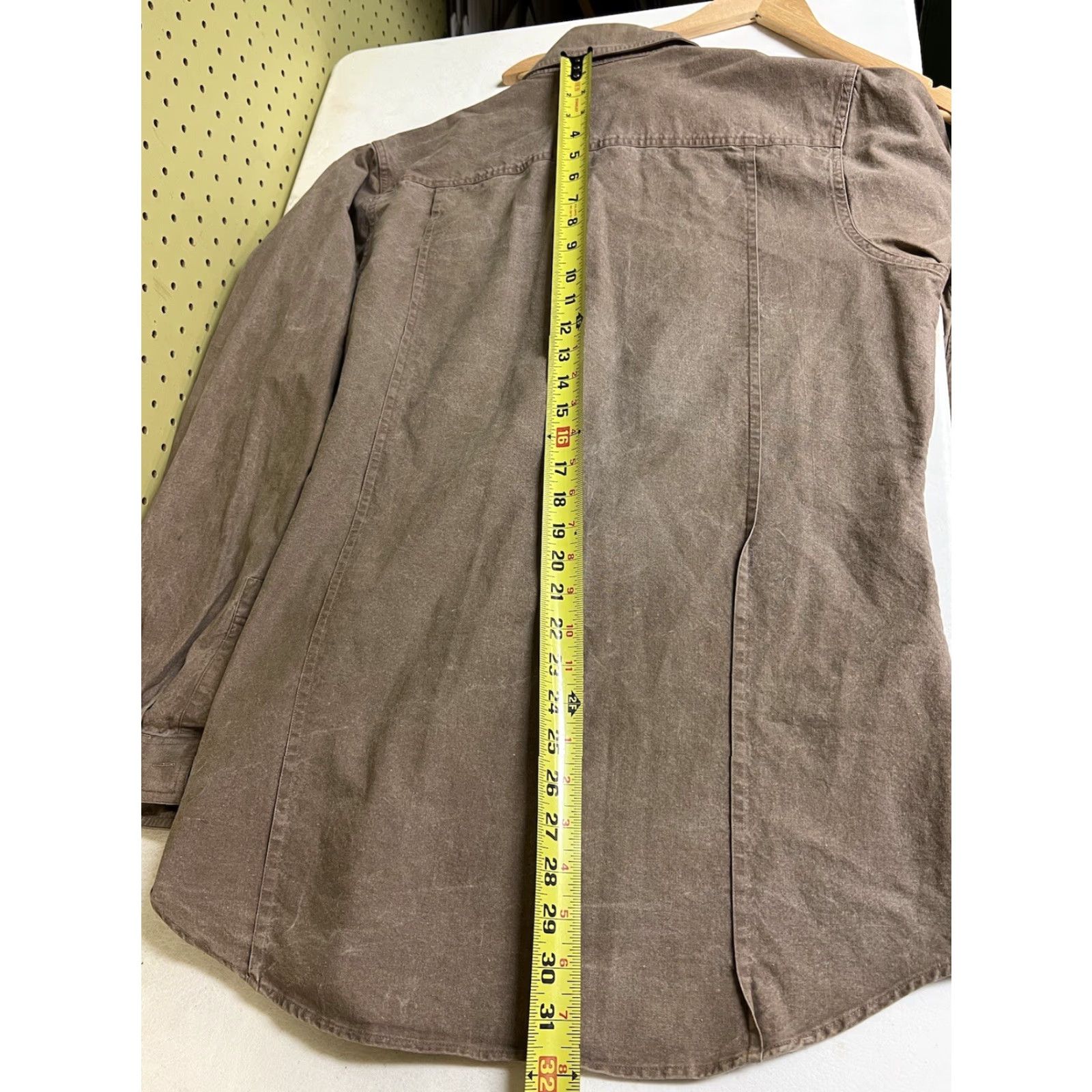 Eastern Mountain Sports VINTAGE EASTERN MOUNTAIN SPORTS Shirt Mens M EMS Canvas Long Sleeve Button-Up Brown Tan Casual 90s Outdoor Born 90s Fall Spring Mens Size US M / EU 48-50 / 2 - 7 Thumbnail